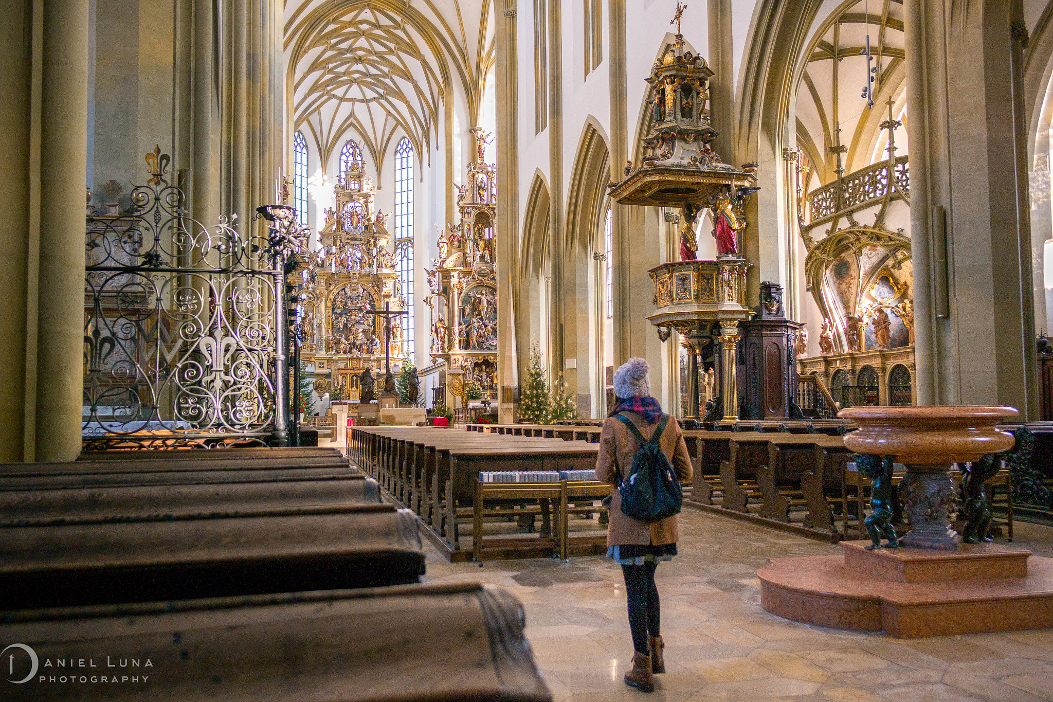 Samsung NX 20-50mm F3.5-5.6 ED sample photo. Church in augsburg, germany photography