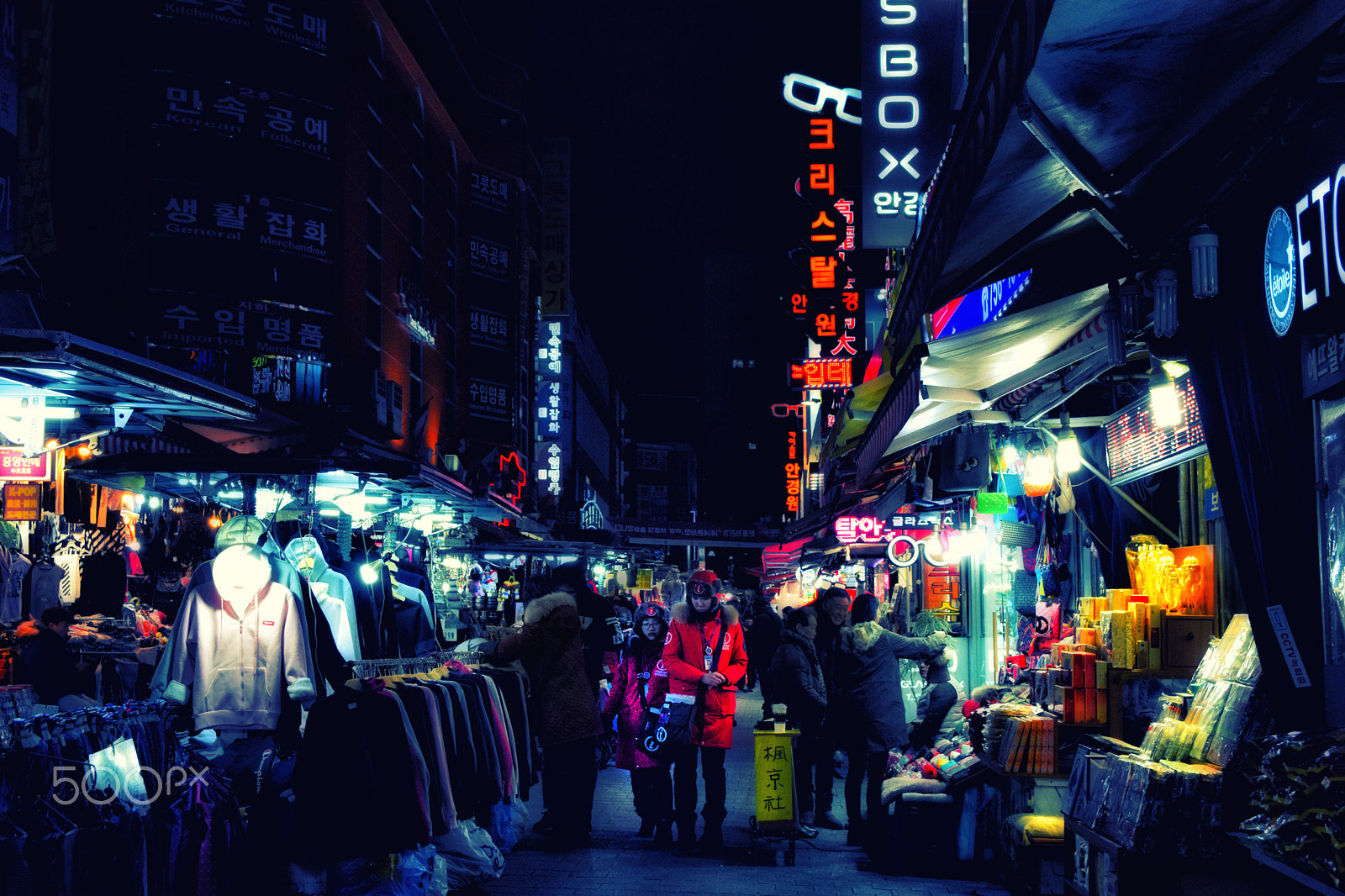 Sigma 17-50mm F2.8 EX DC OS HSM sample photo. Namdaemun market  photography