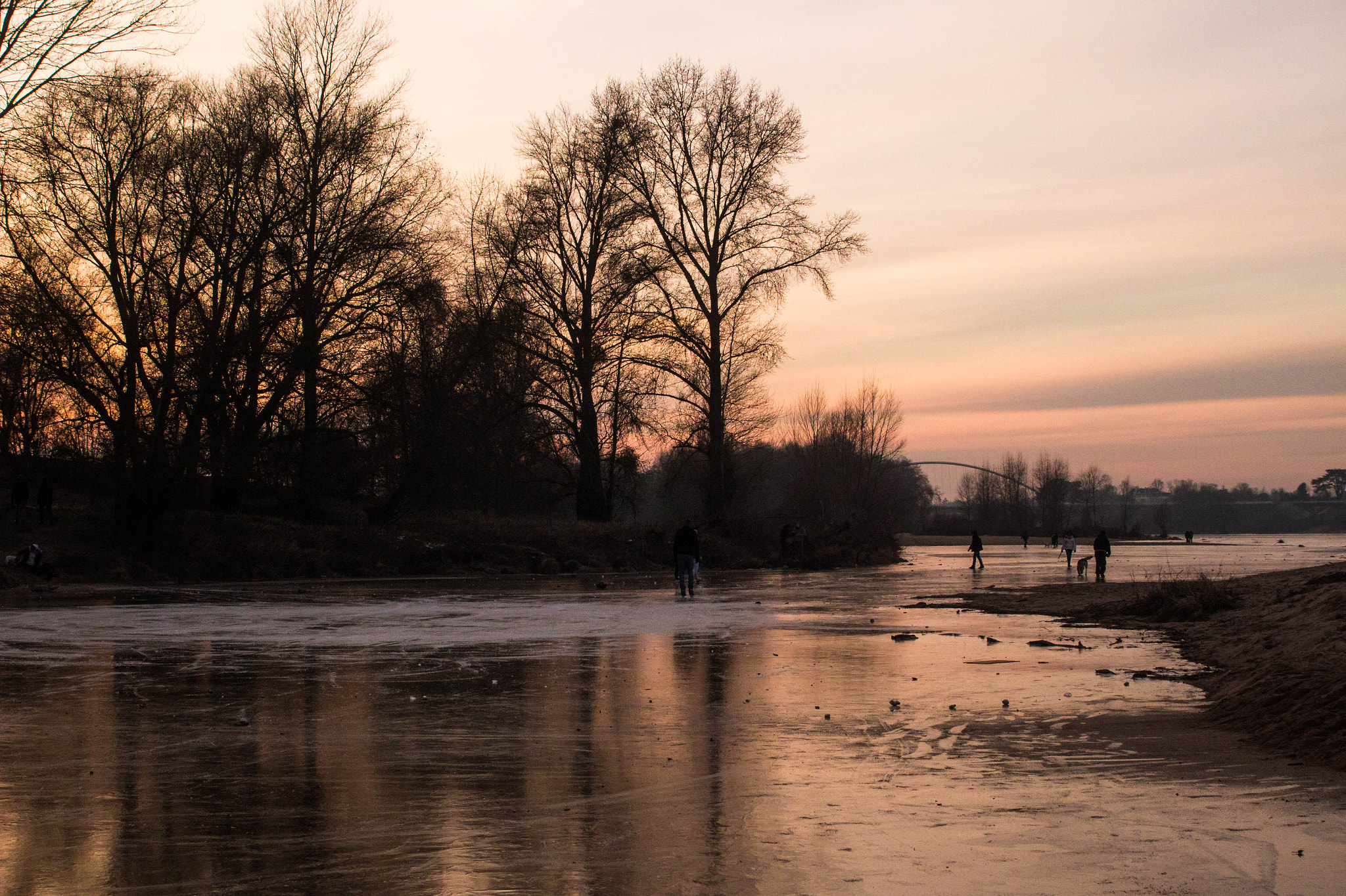 Canon EF 35-80mm f/4-5.6 sample photo. Bord de loire photography