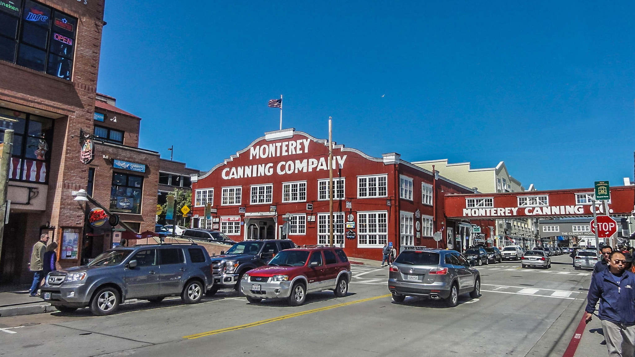 Sony DSC-HX5V sample photo. Monterey california / cannery row / street view photography