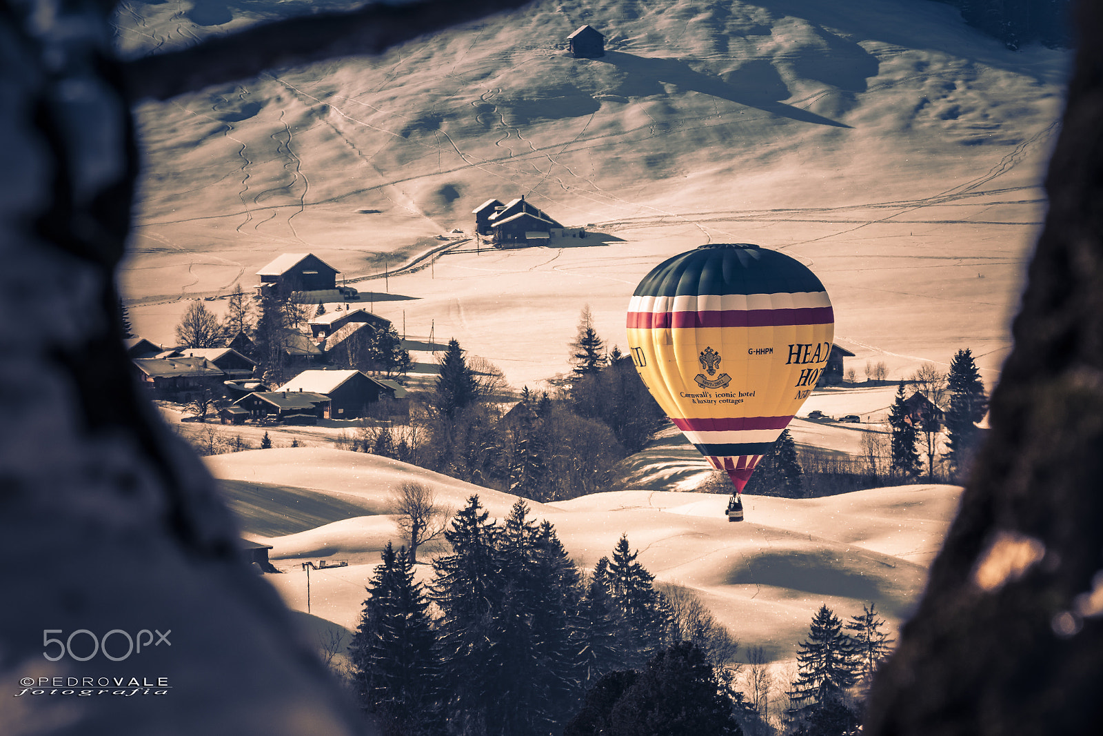 Nikon D5500 sample photo. Festival international de ballons château d'oex photography
