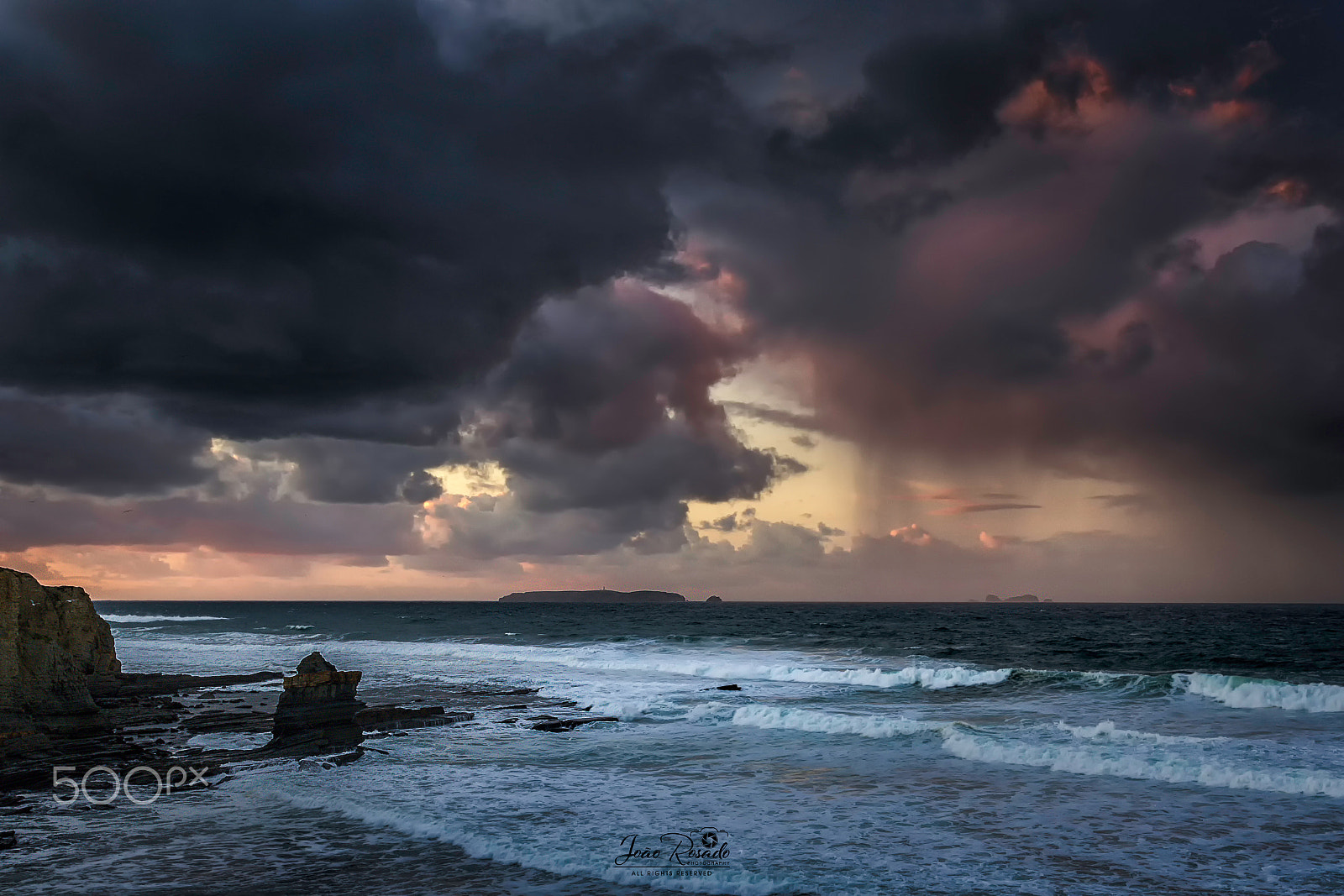 Canon EF 24-70mm F2.8L II USM sample photo. The colors of the rain - peniche - portugal photography