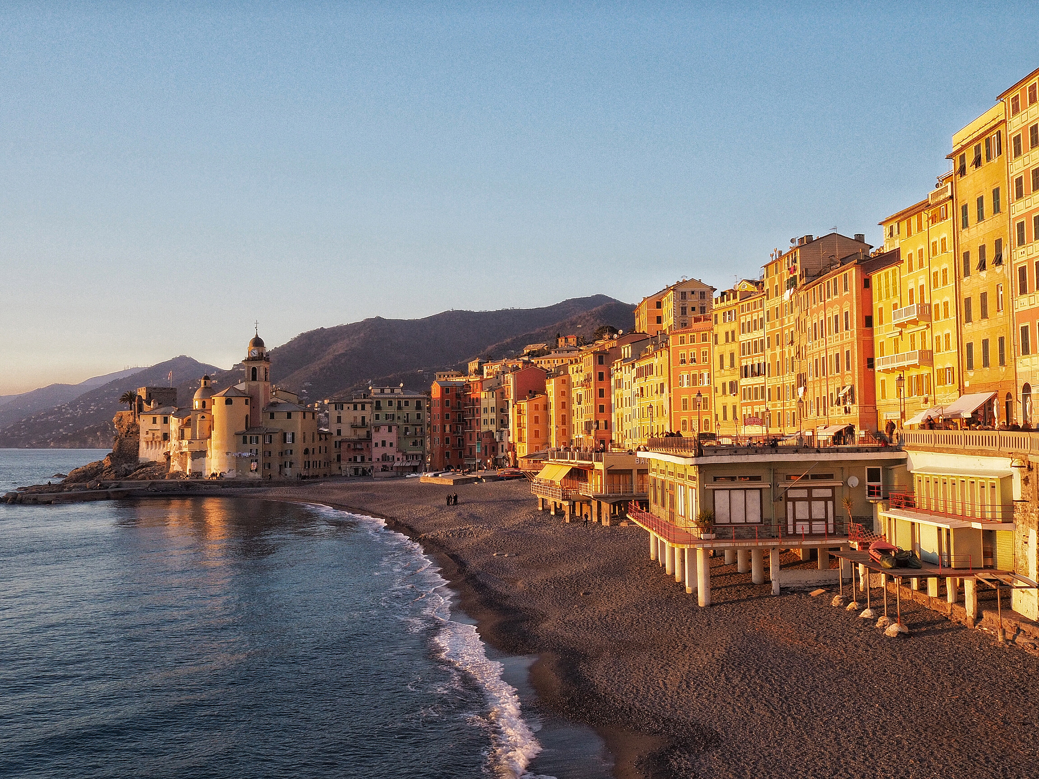 Olympus OM-D E-M10 II + Olympus M.Zuiko Digital 17mm F1.8 sample photo. Camogli photography