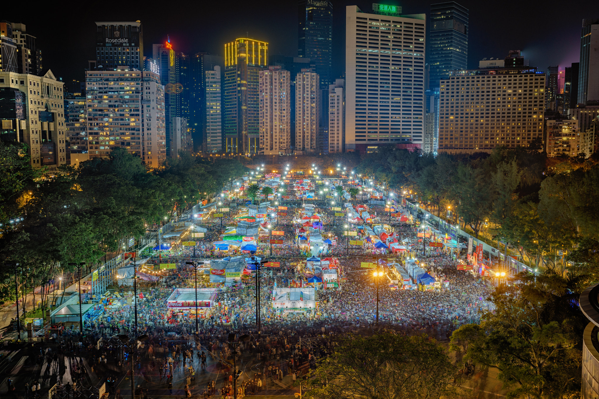 Sony a7 II + Canon EF 17-40mm F4L USM sample photo. Lunar / chinese new year market in hong kong, photography