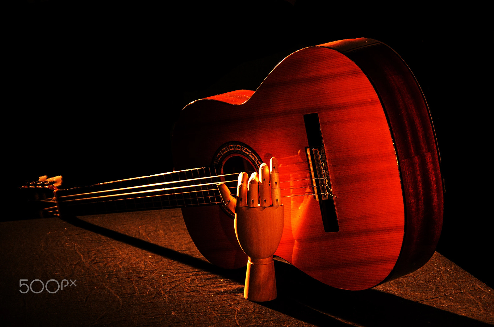 Pentax K-5 sample photo. Mecanic guitar photography