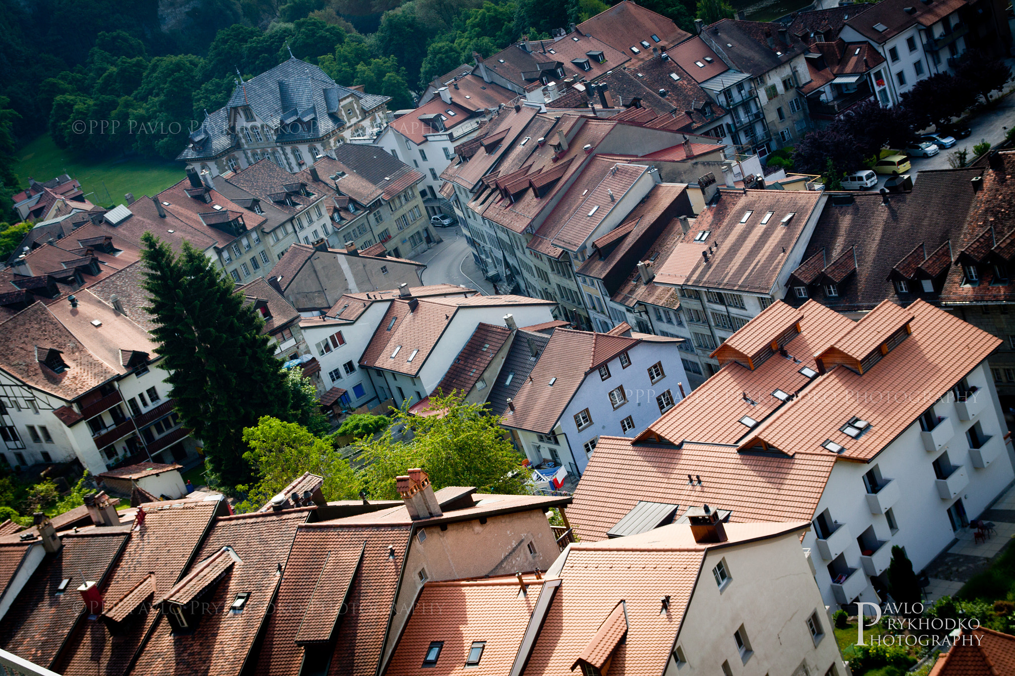 Canon EOS 50D sample photo. The rooftops photography
