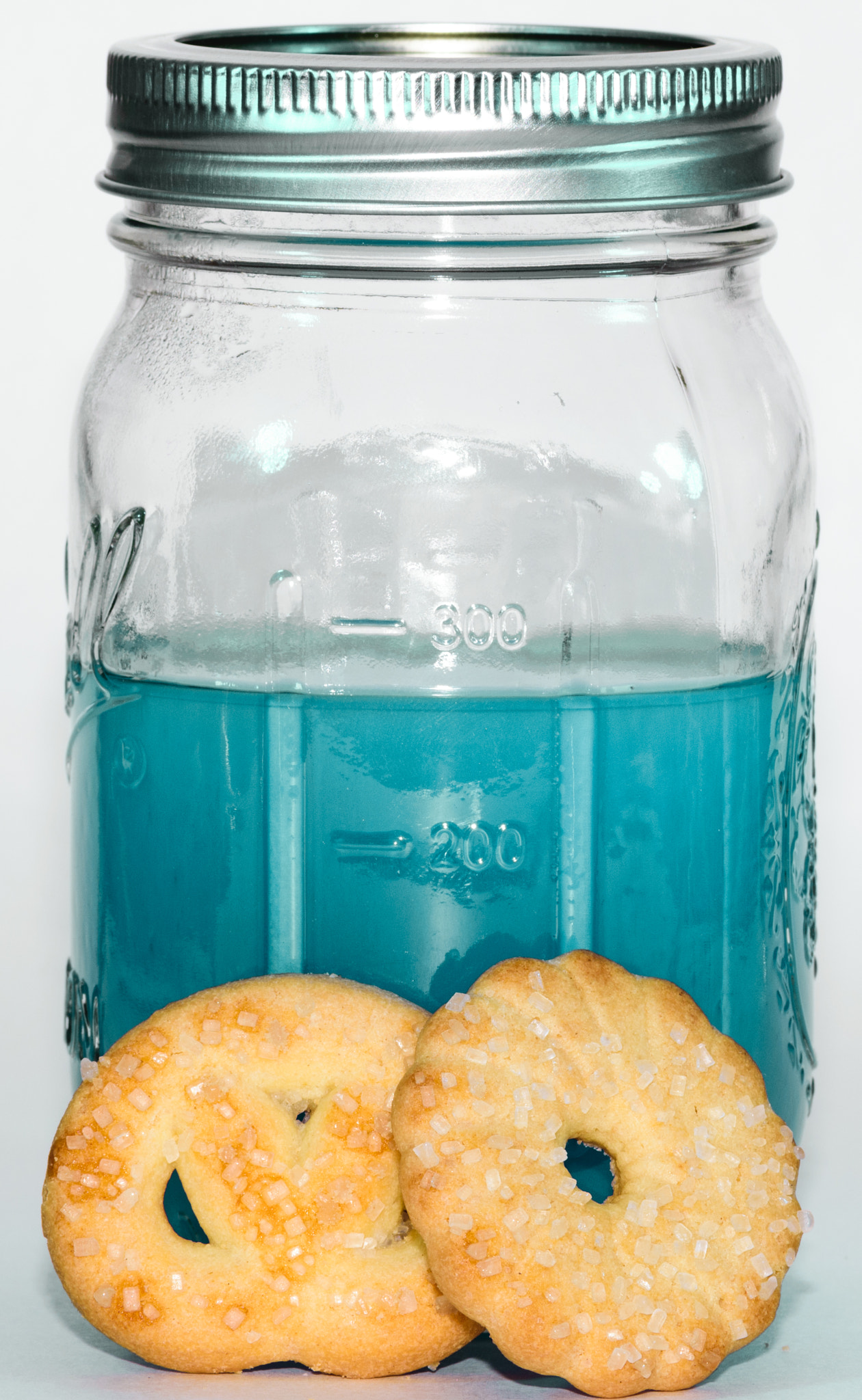 Tokina AT-X Pro 100mm F2.8 Macro sample photo. After school snack photography