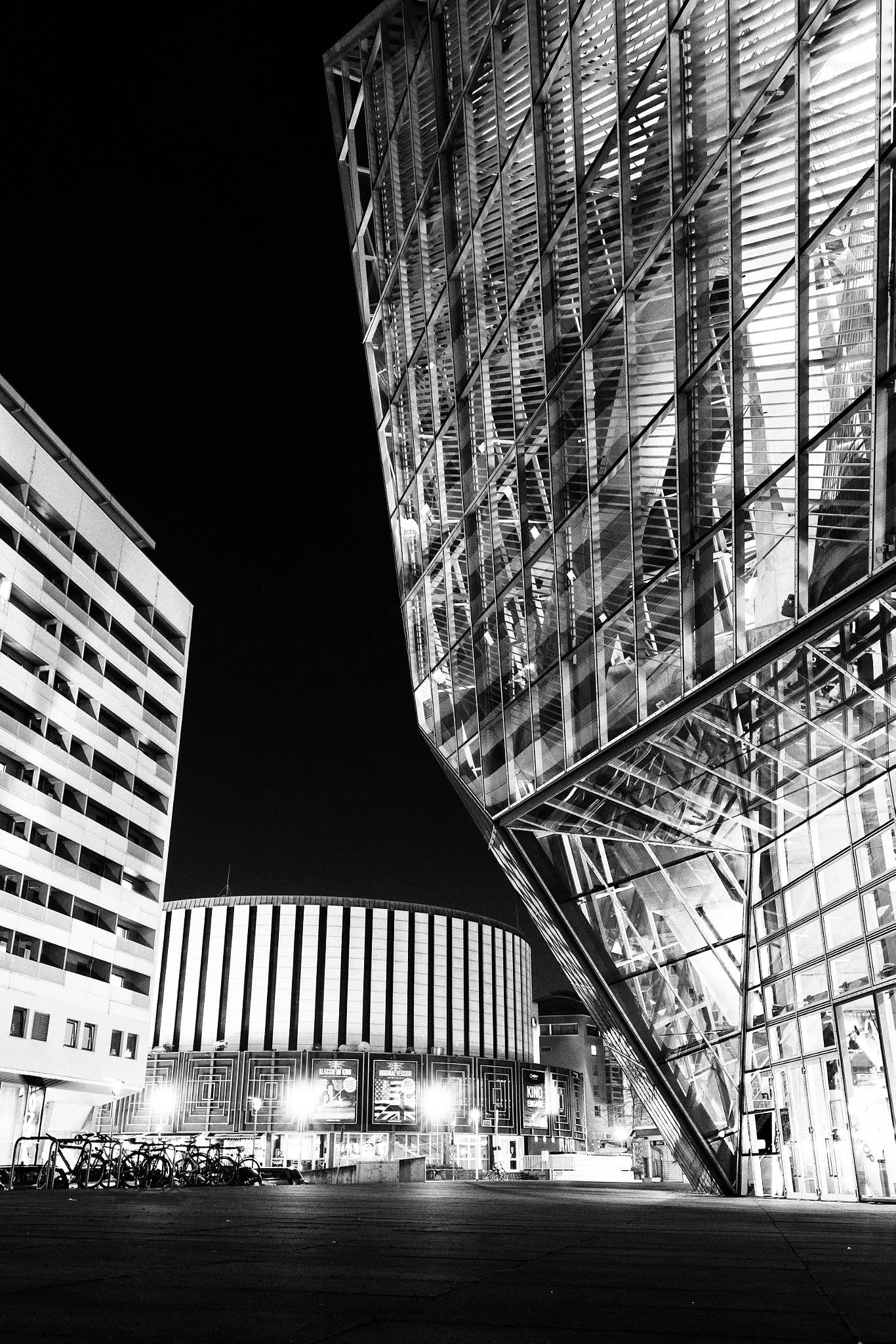 Sigma 18-35mm f/1.8 DC HSM sample photo. Contrasts photography