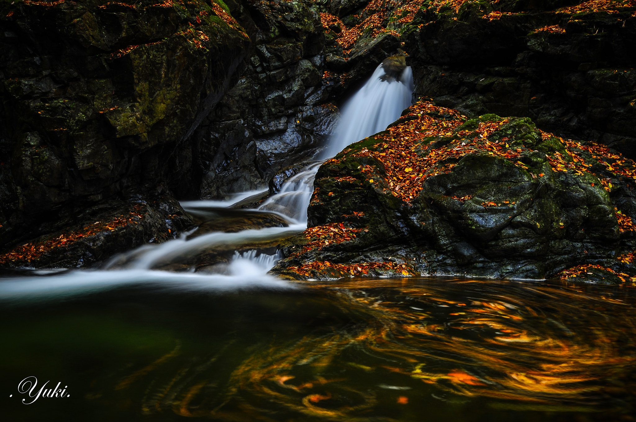 Nikon AF-S Nikkor 17-35mm F2.8D ED-IF sample photo. 栗生の滝 晩秋Ⅱ photography