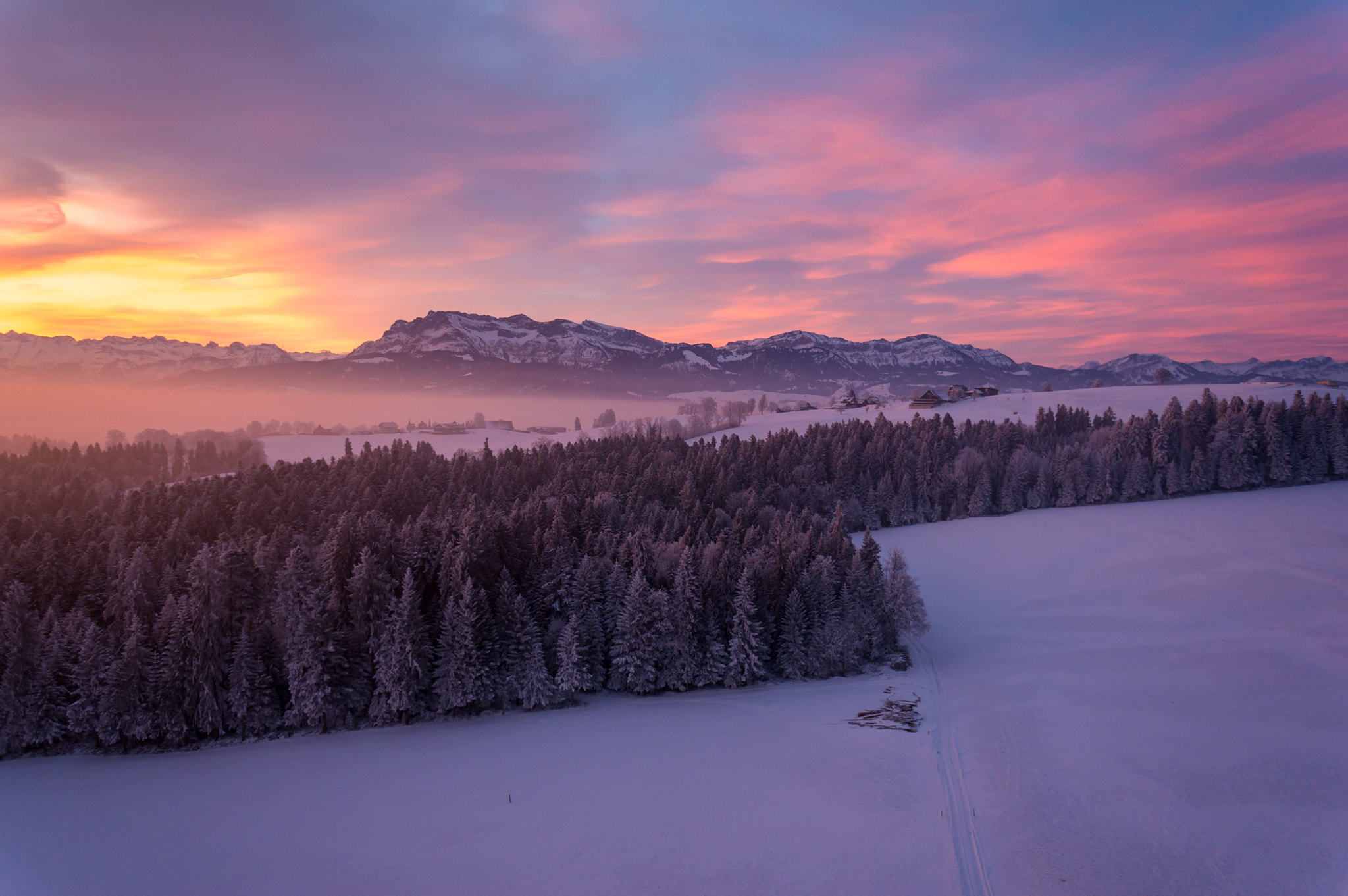 Sony Alpha NEX-5T + Sony E 16mm F2.8 sample photo. Swiss winter wonderland photography