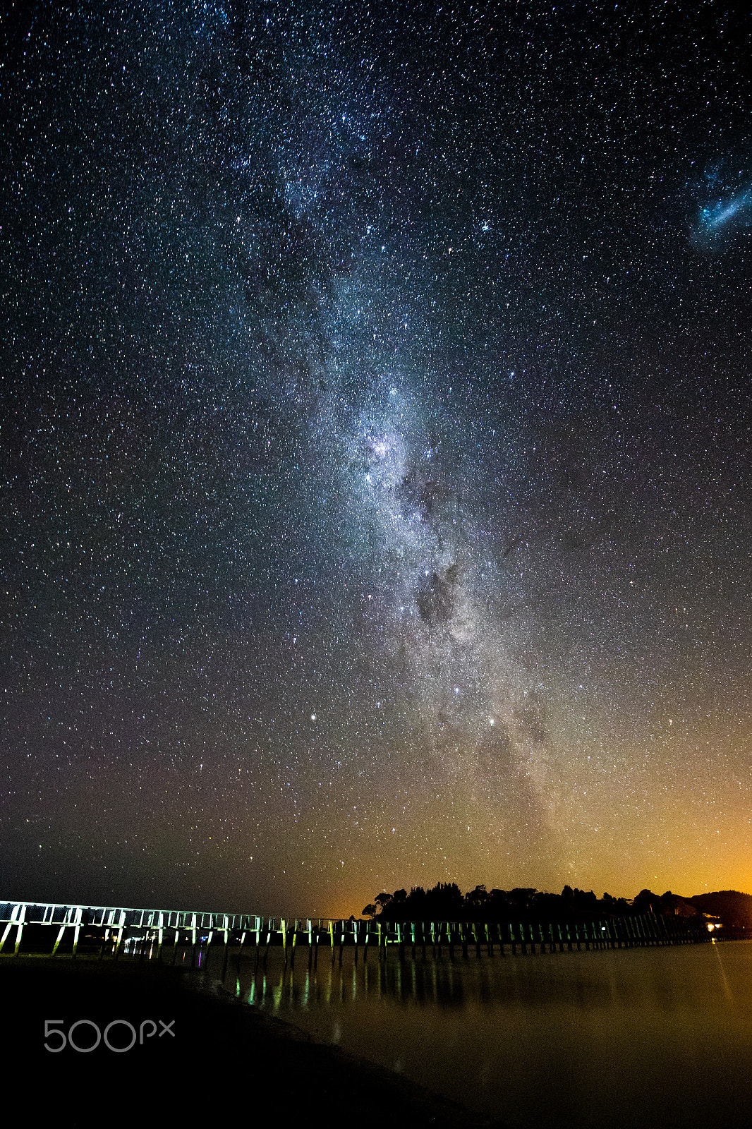 Canon EF 16-35mm F4L IS USM sample photo. Whananaki holiday park, new zealand photography