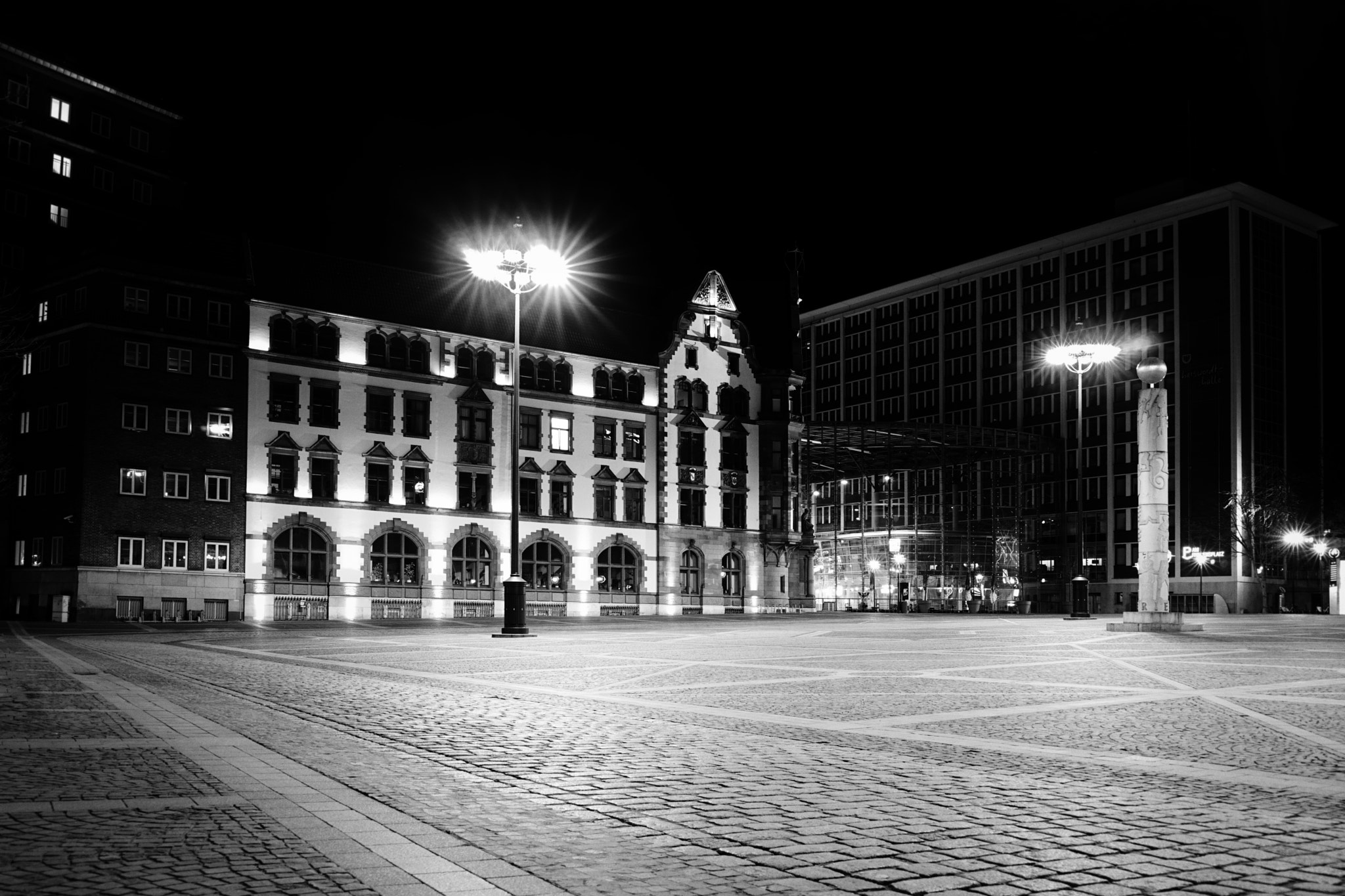 Sony a7 sample photo. Peace square ii photography