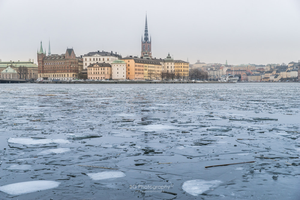 Sony a7 II + Canon EF 85mm F1.2L II USM sample photo. Stockholm on ice. photography