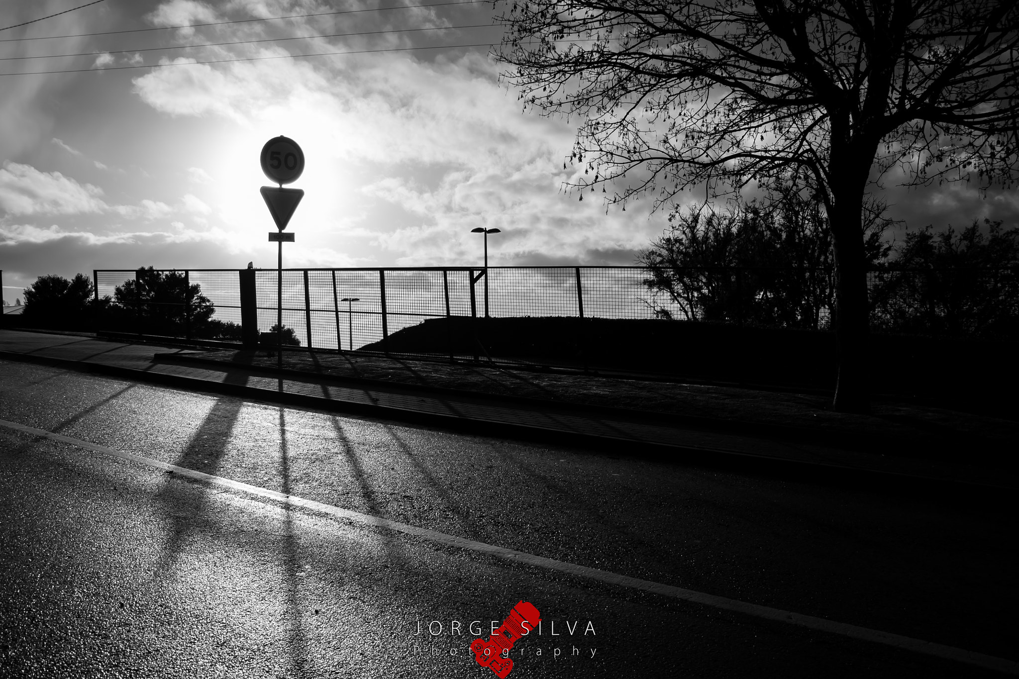 Canon EOS 1100D (EOS Rebel T3 / EOS Kiss X50) sample photo. Sign shadows photography
