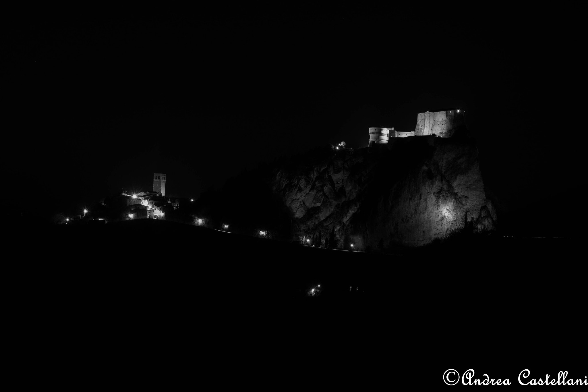 Tamron SP AF 17-50mm F2.8 XR Di II LD Aspherical (IF) sample photo. San leo by night b/w photography
