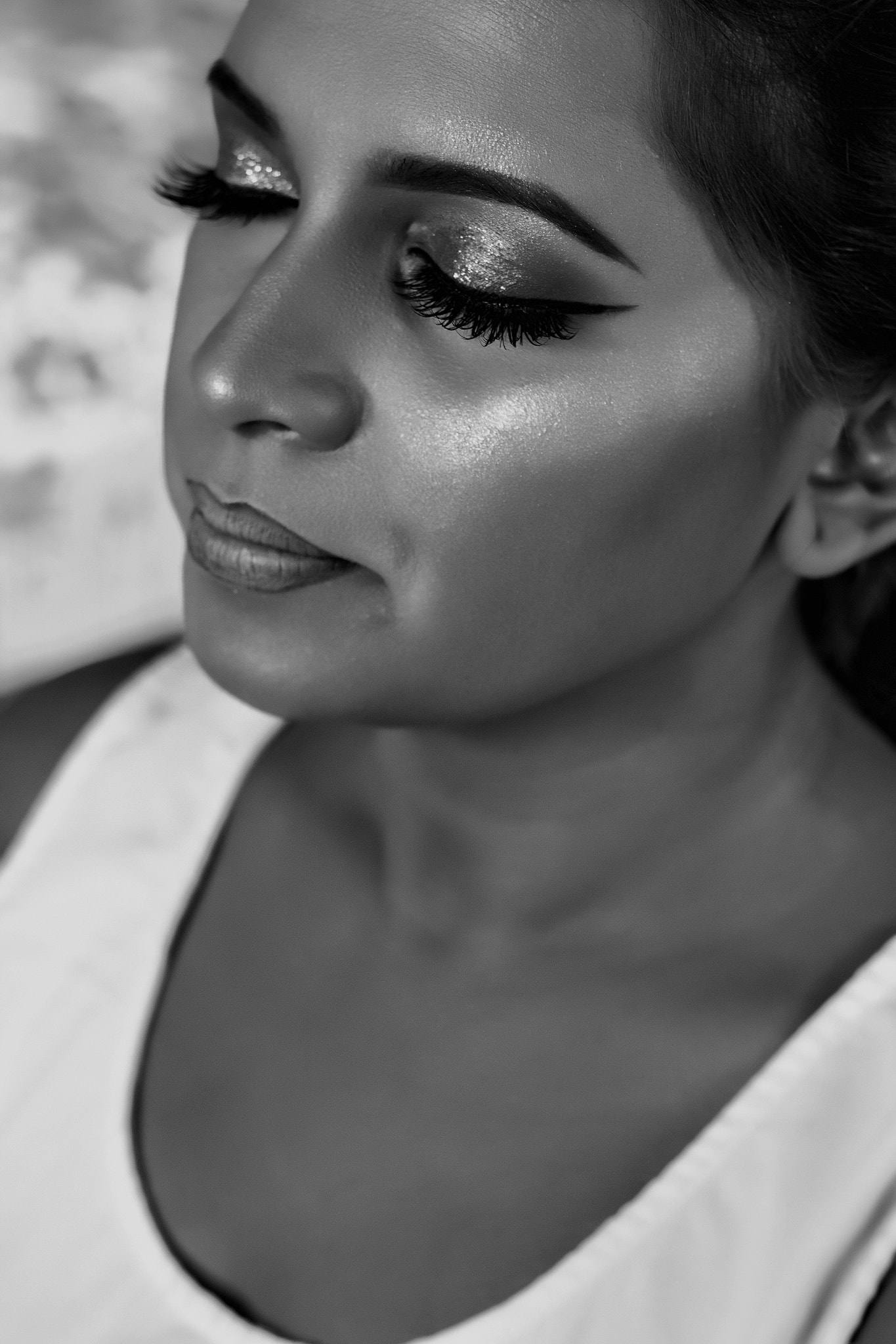 Canon EOS 650D (EOS Rebel T4i / EOS Kiss X6i) sample photo. Portrait in black photography