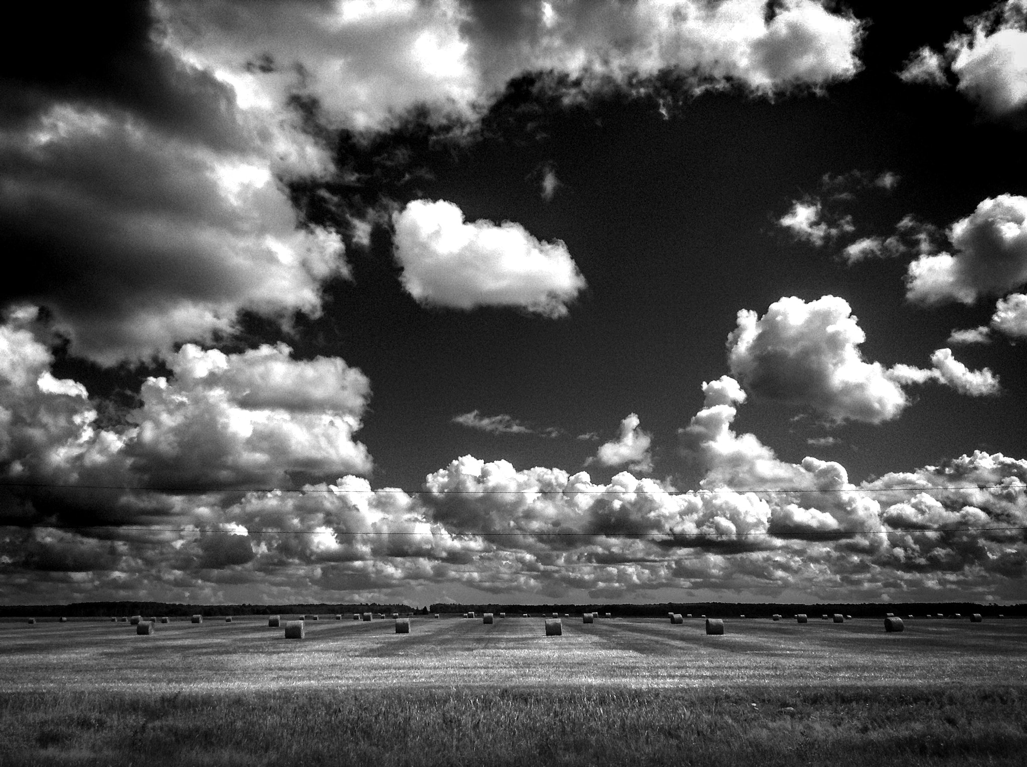 iPad mini back camera 3.3mm f/2.4 sample photo. Hay bales. photography