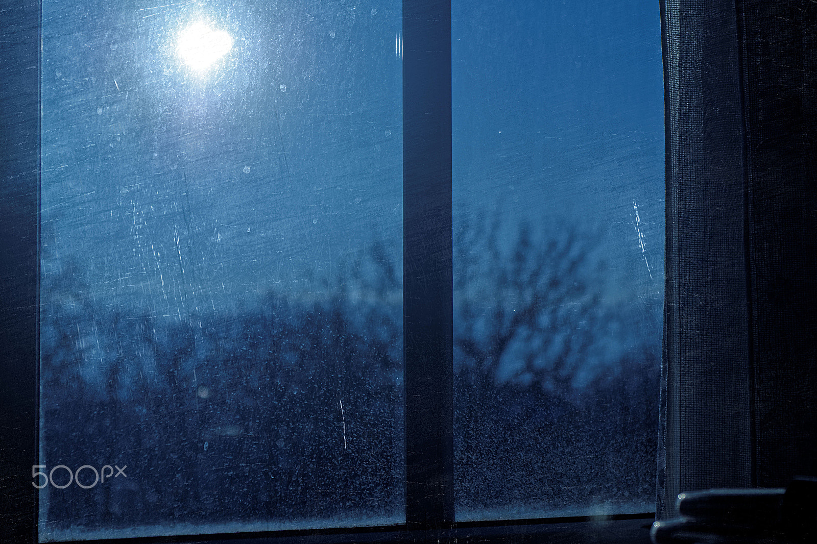 Pentax smc DA 18-55mm F3.5-5.6 AL WR sample photo. Window photography