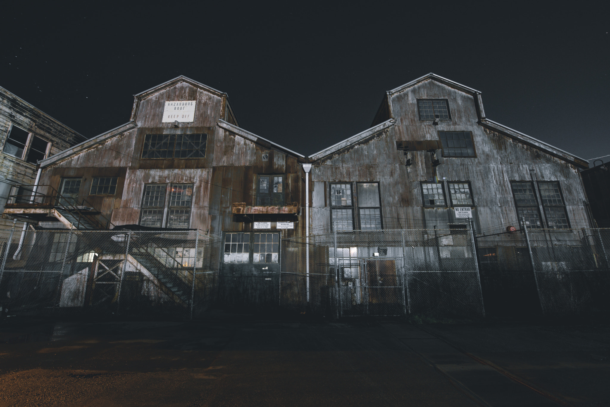 14-24mm F2.8-2.8 G sample photo. Ghost town photography