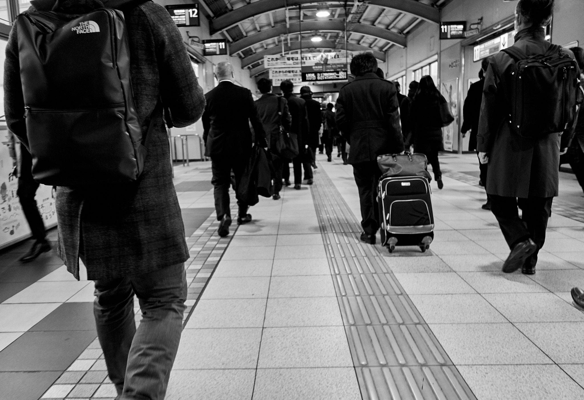 Sony Cyber-shot DSC-RX100 II sample photo. Winter morning commute in tokyo photography