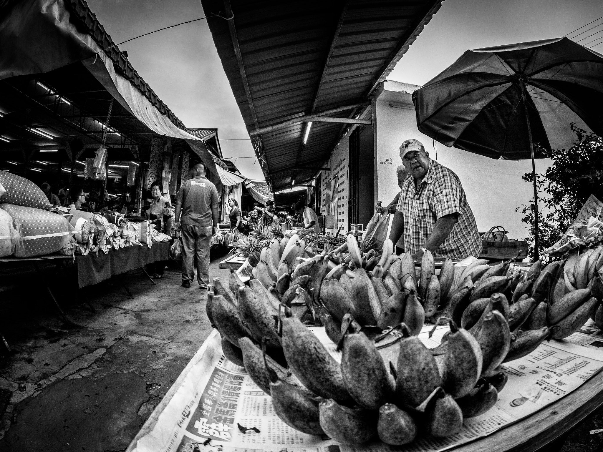 Olympus PEN-F sample photo. Street market in ipoh, malaysia photography
