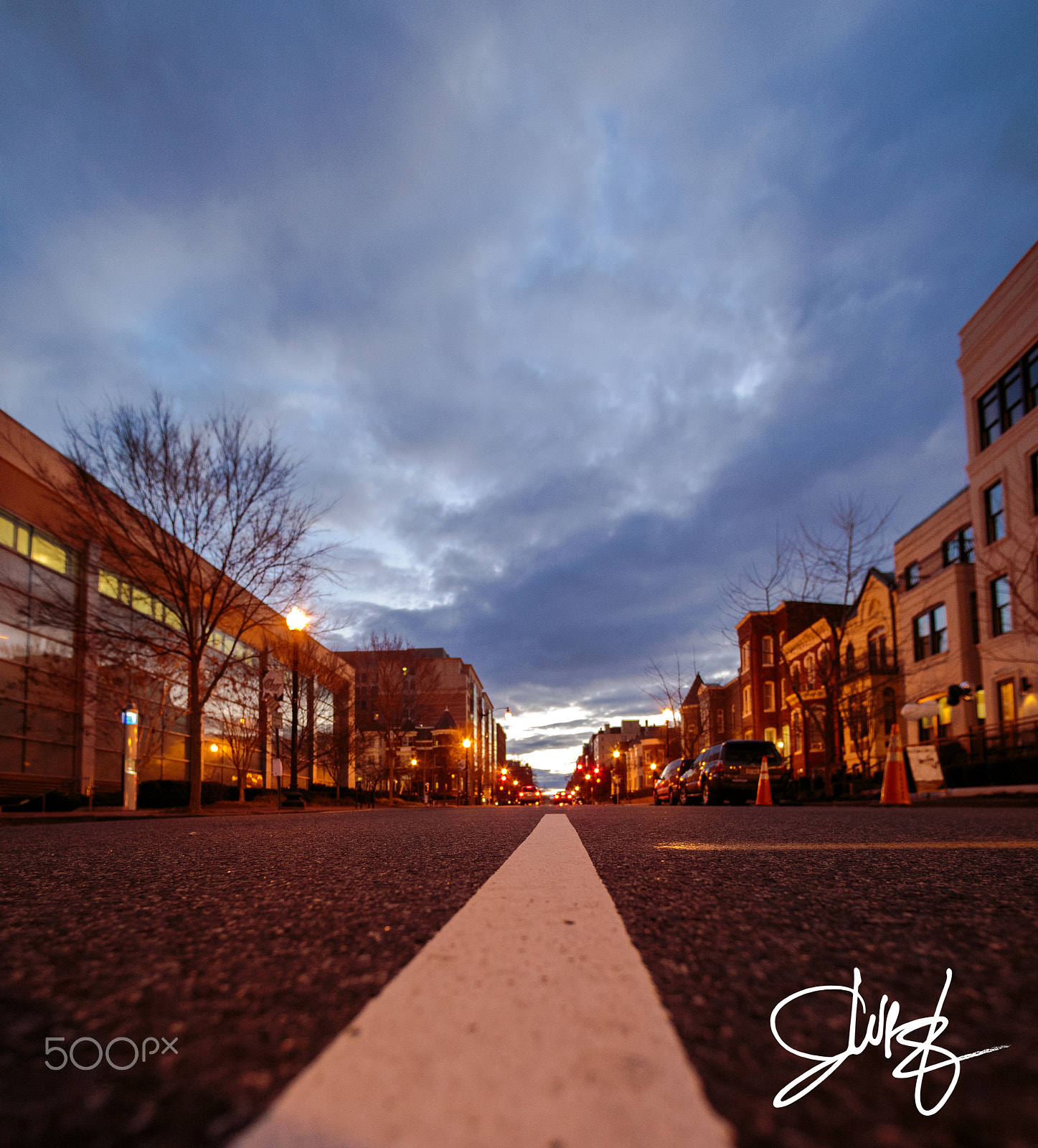 Canon EF 14mm F2.8L USM sample photo. The middle of the road photography