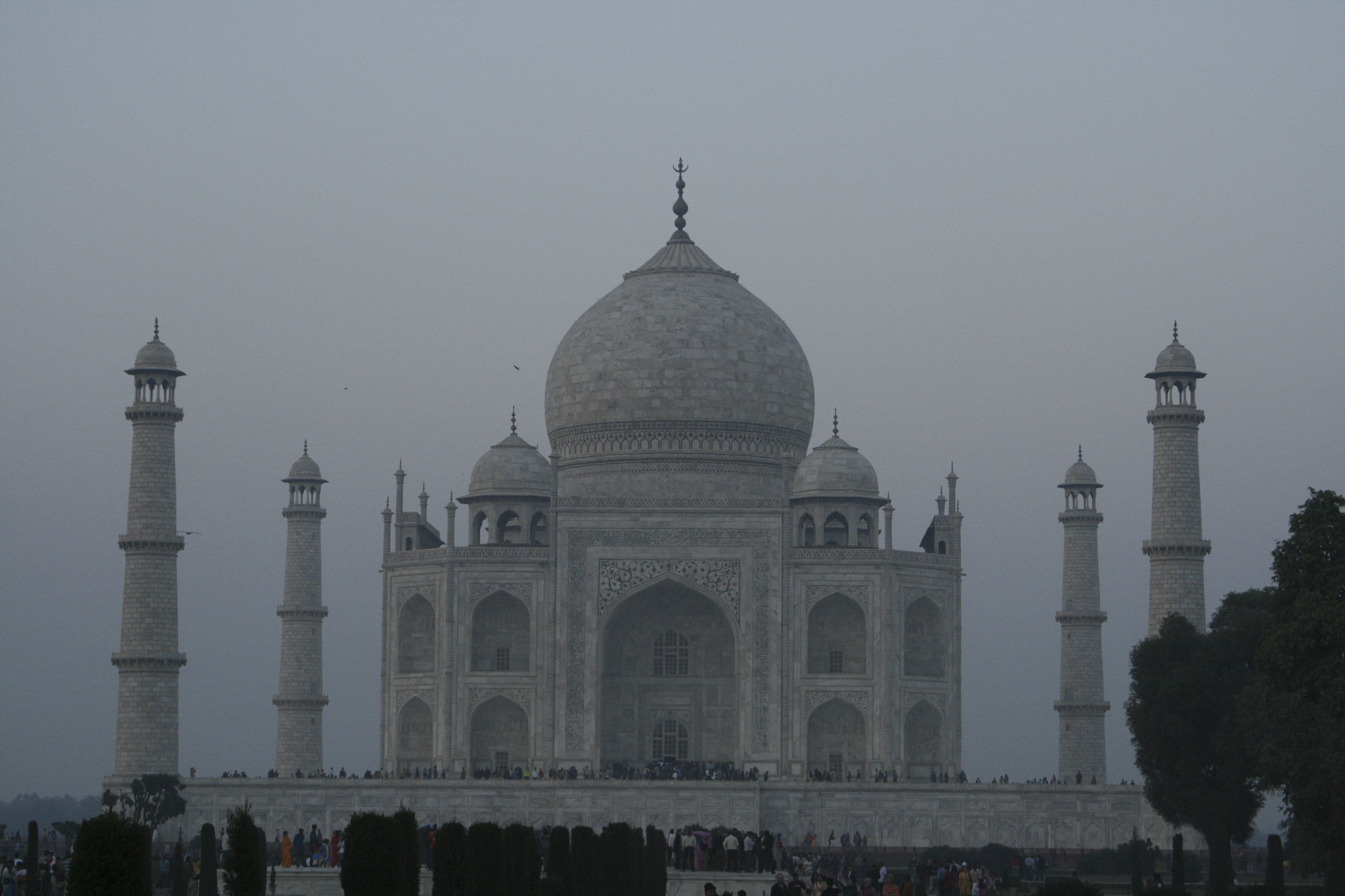 Canon EF 28-135mm F3.5-5.6 IS USM sample photo. Taj mahal photography