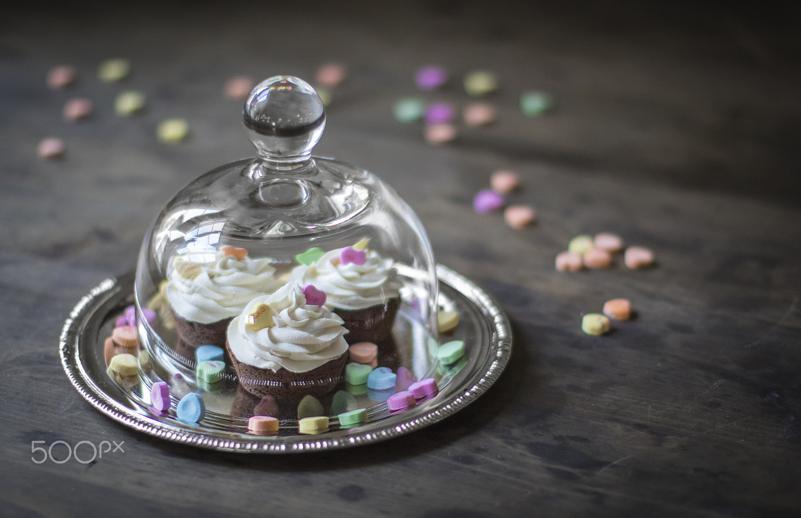 Canon EF 50mm F1.2L USM sample photo. Brownie cupcakes with whitw chocolate cream photography