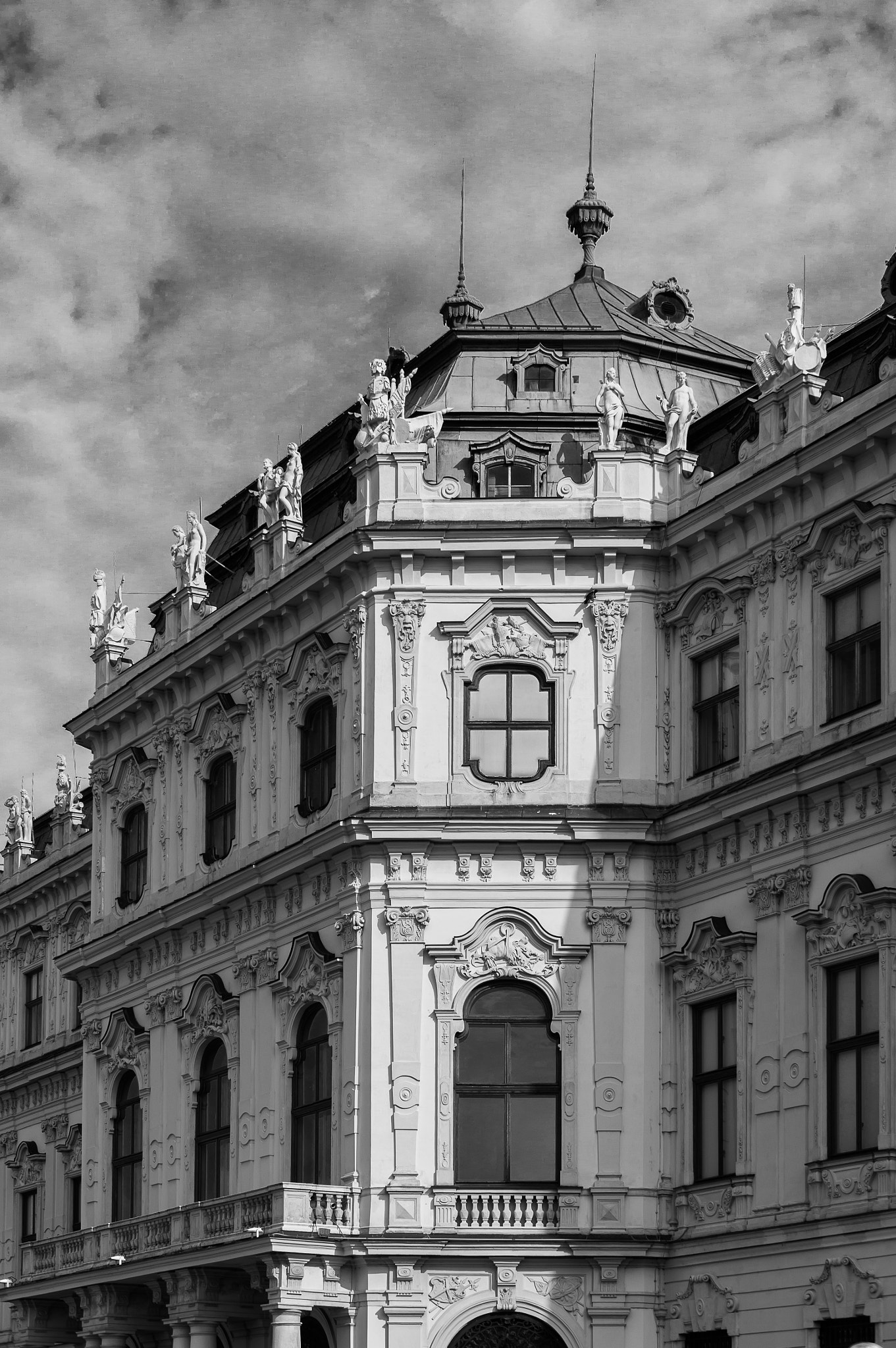 Sony Alpha NEX-6 + Sony E PZ 18-105mm F4 G OSS sample photo. Oberes belvedere (detail) photography