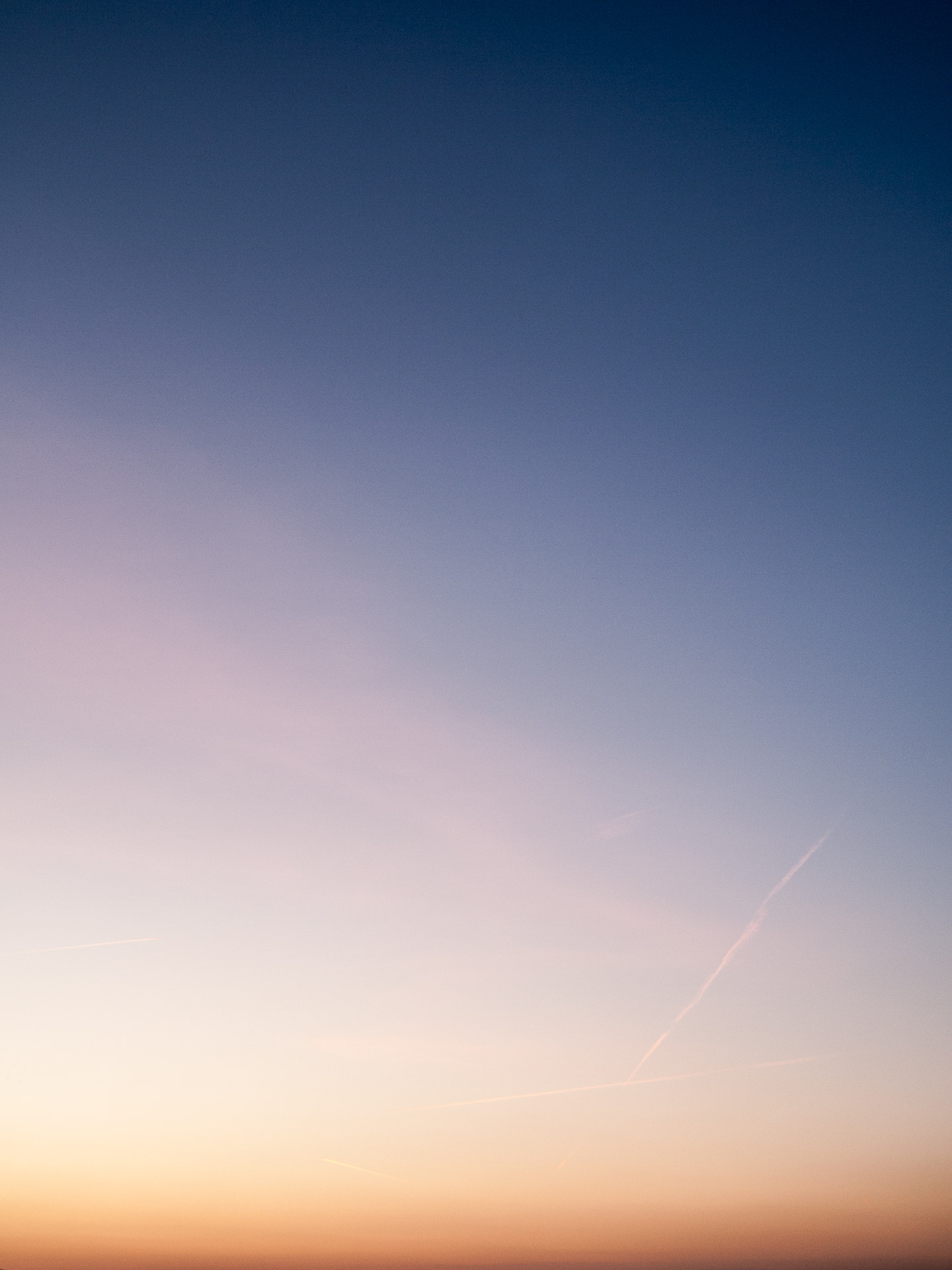 Panasonic Lumix DMC-G1 sample photo. Evening sky photography