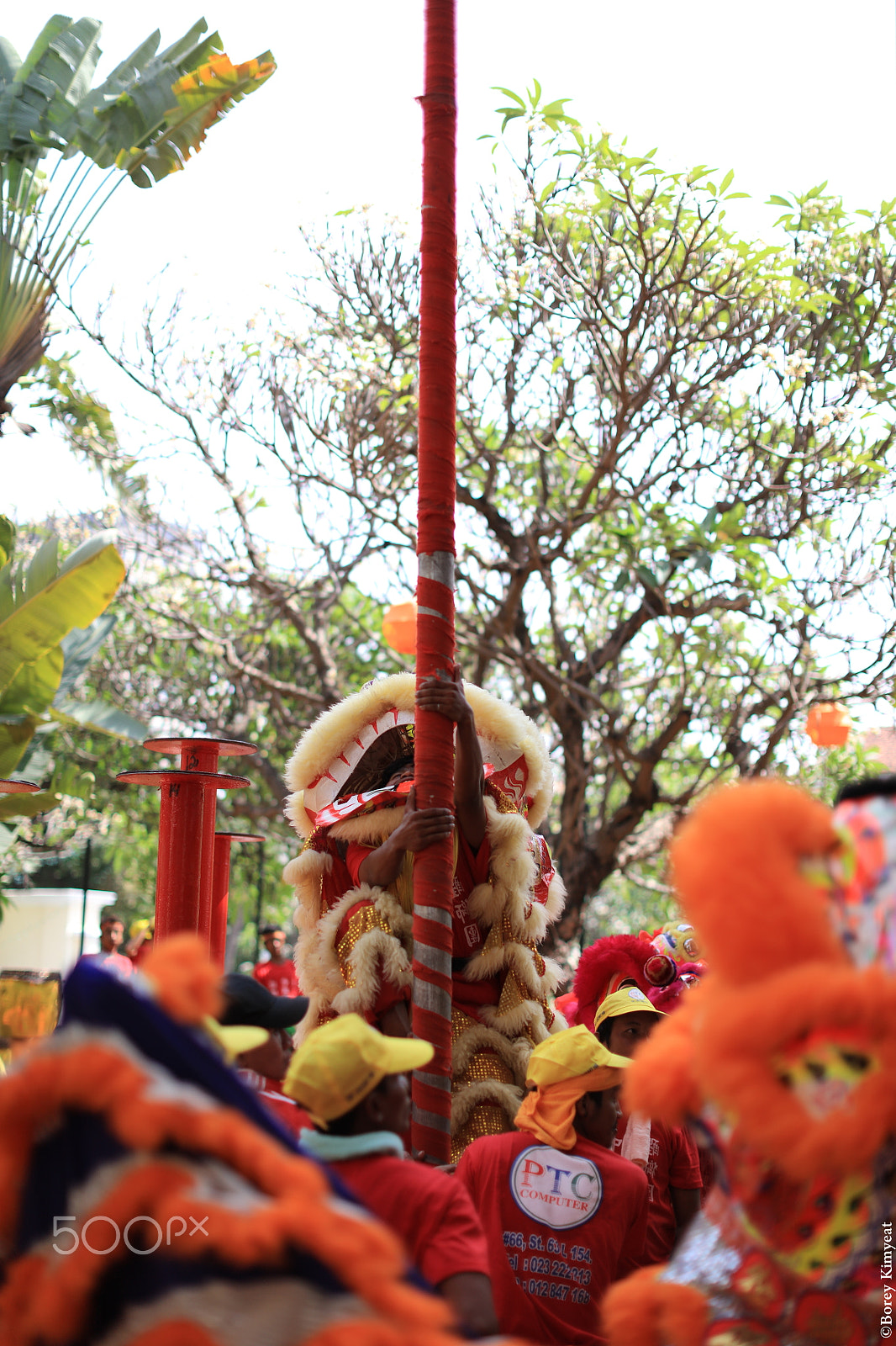 Canon EOS 5DS R + Canon EF 50mm F1.2L USM sample photo. Chinese lion dance at raffles le royal. photography