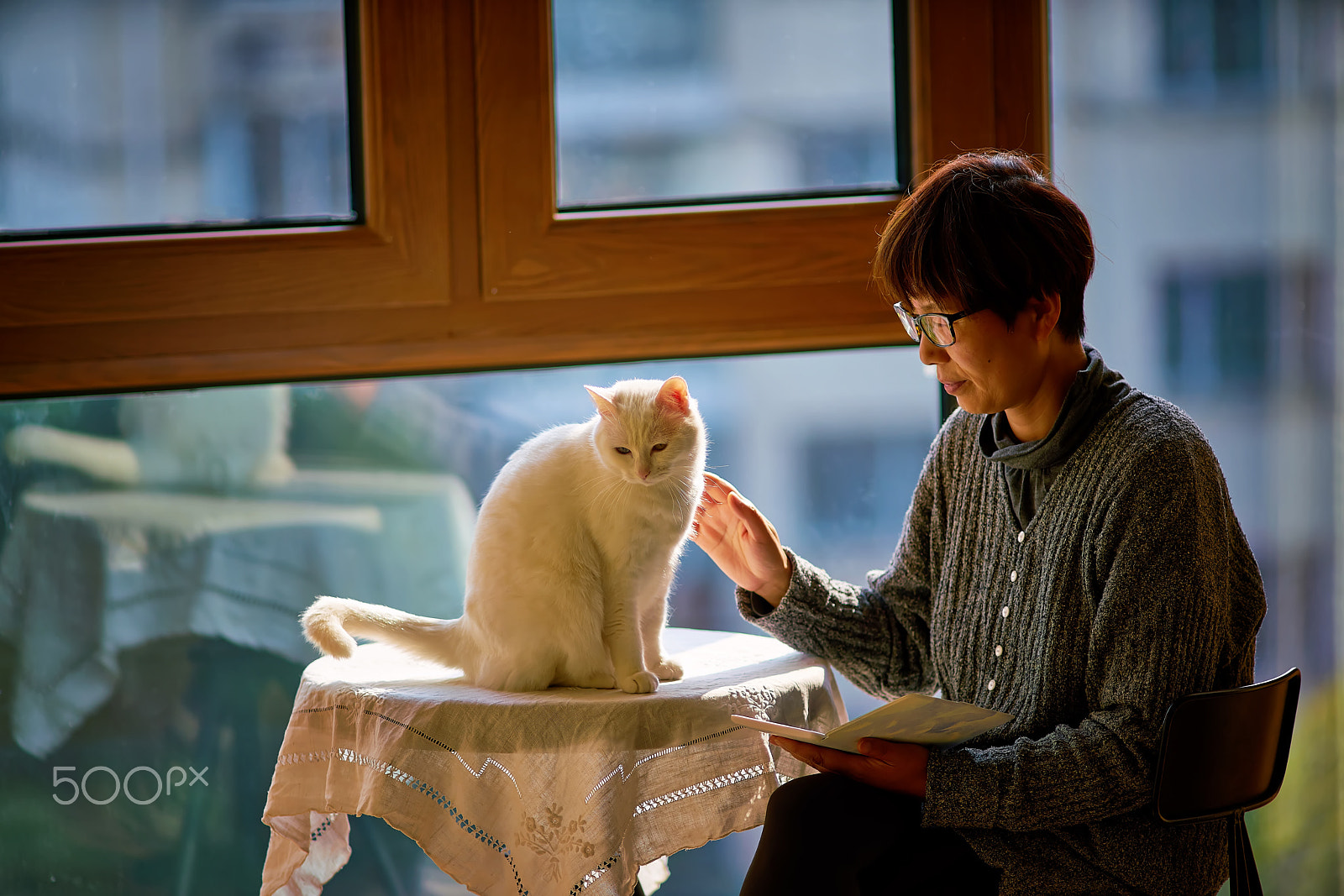 Sony a7R II + Minolta AF 200mm F2.8 HS-APO G sample photo. 爱 photography