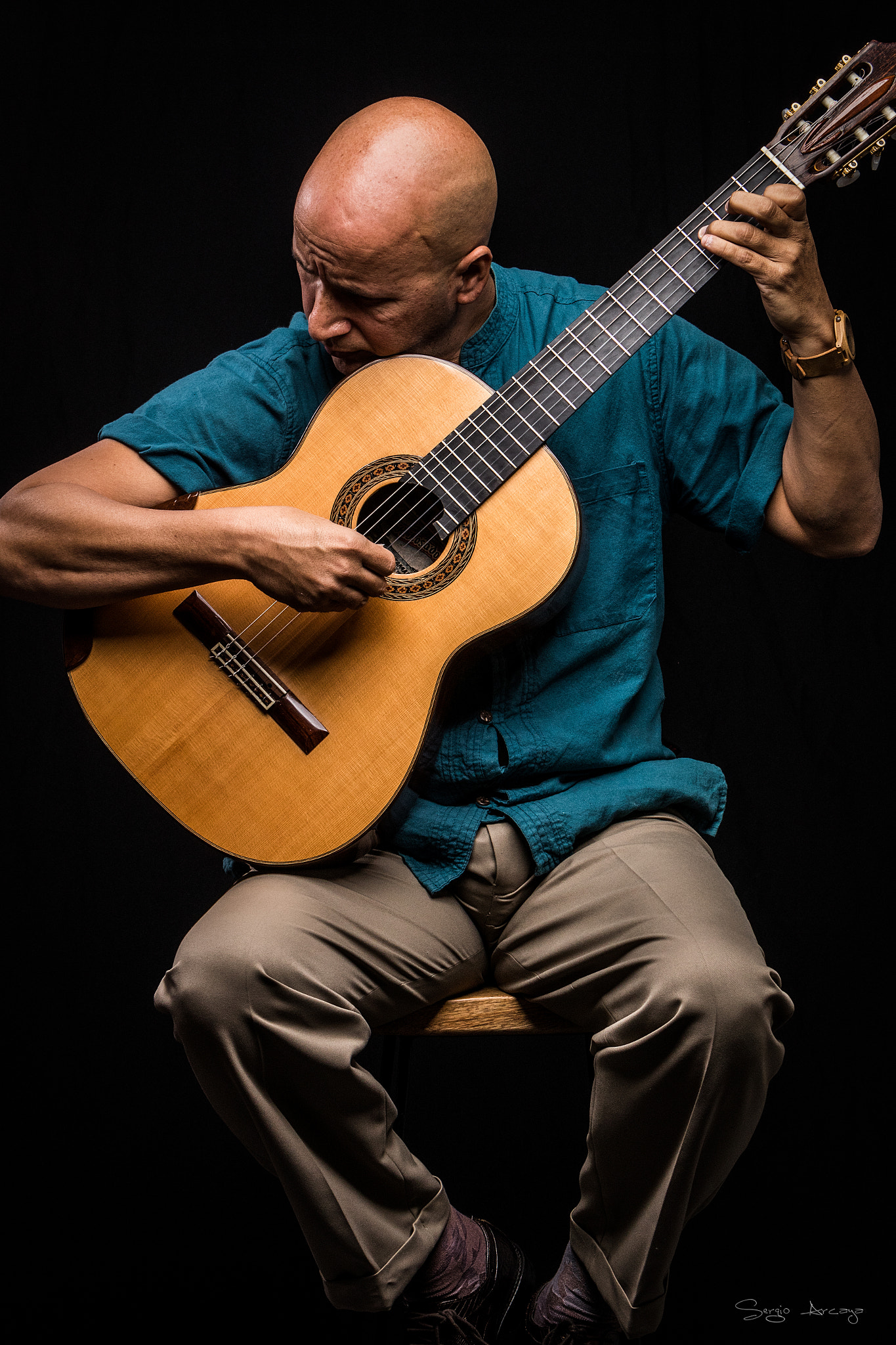 Canon EF 70-200mm F2.8L IS USM sample photo. Musician photography