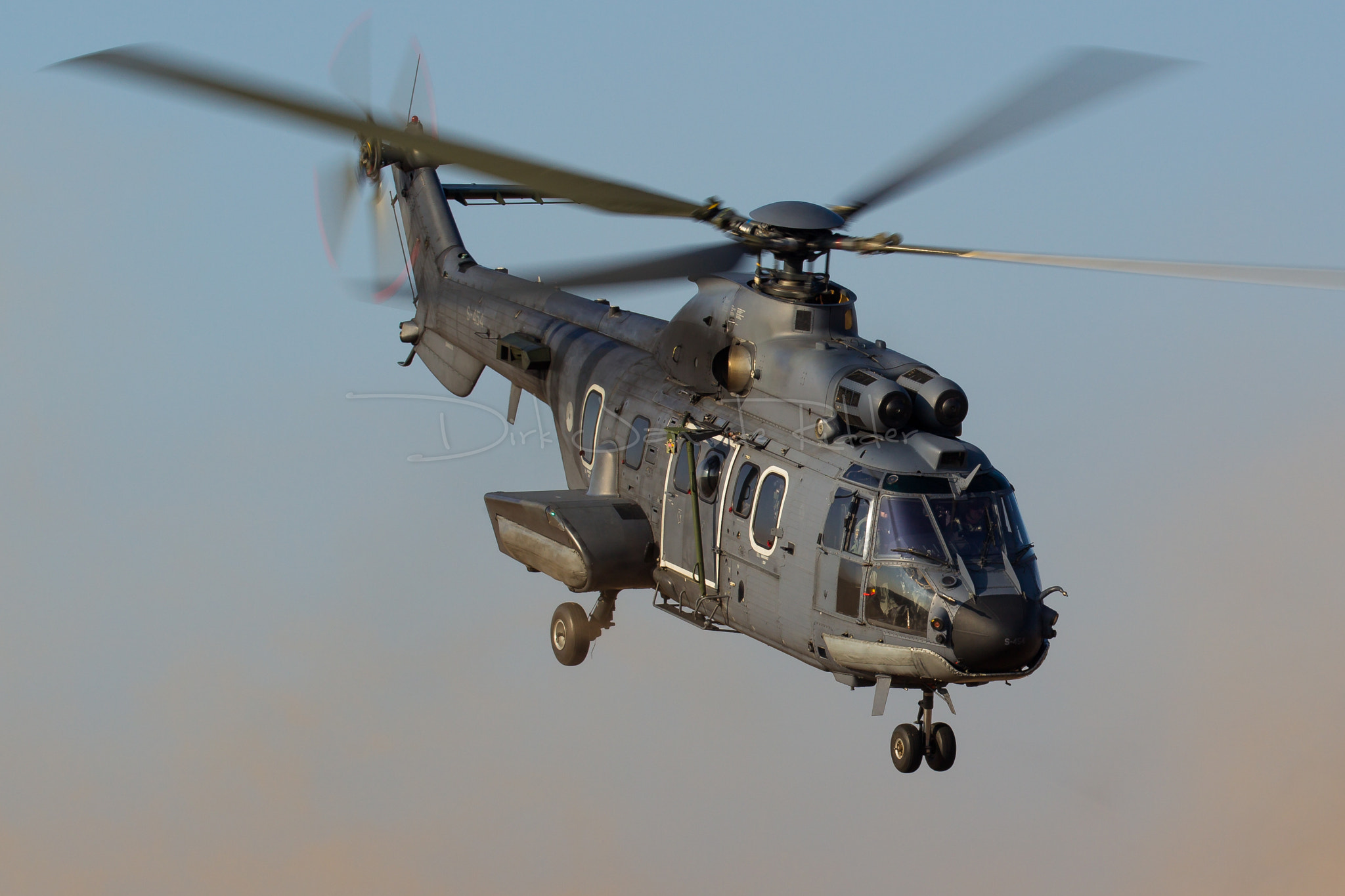 Canon EOS-1D Mark IV sample photo. Royal netherlands air force as532u2 cougar s-454 photography