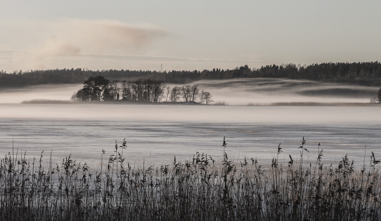 Canon EOS 1100D (EOS Rebel T3 / EOS Kiss X50) sample photo. Misty tammisaari in finland photography