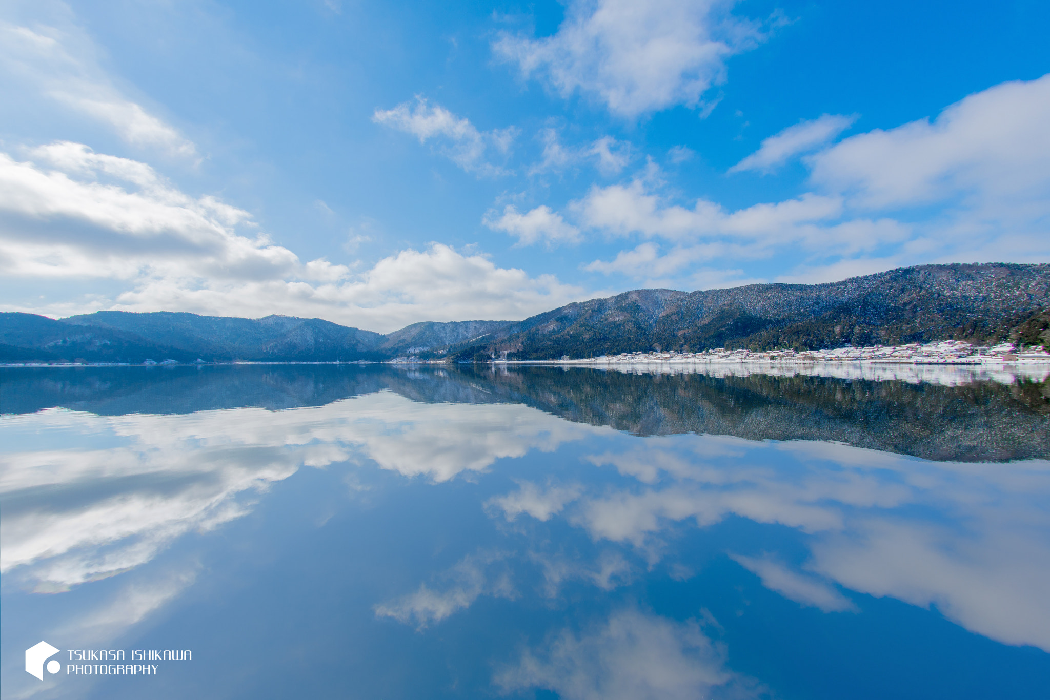 Sony 16mm F2.8 Fisheye sample photo. Blue reflection photography