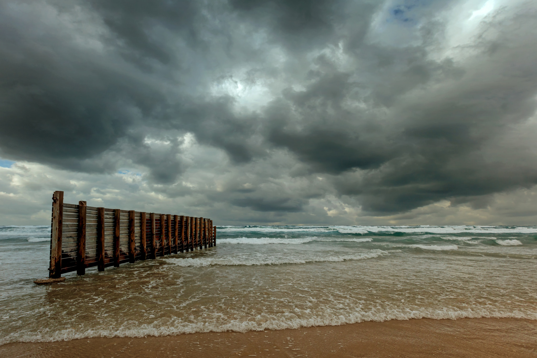 Canon EF 16-35mm F2.8L II USM sample photo. Winter day at sea photography
