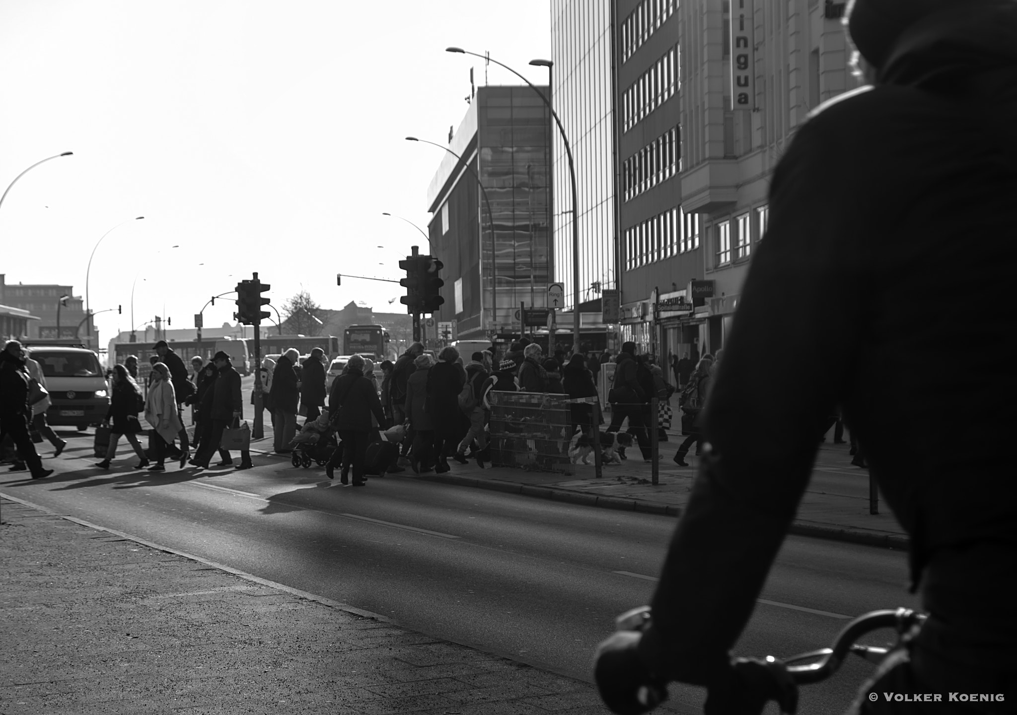 Pentax K-5 II sample photo. Pedestrians photography