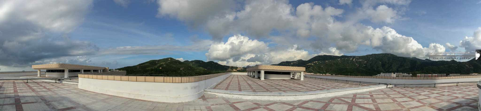 iPad mini 2 back camera 3.3mm f/2.4 sample photo. Roof photography