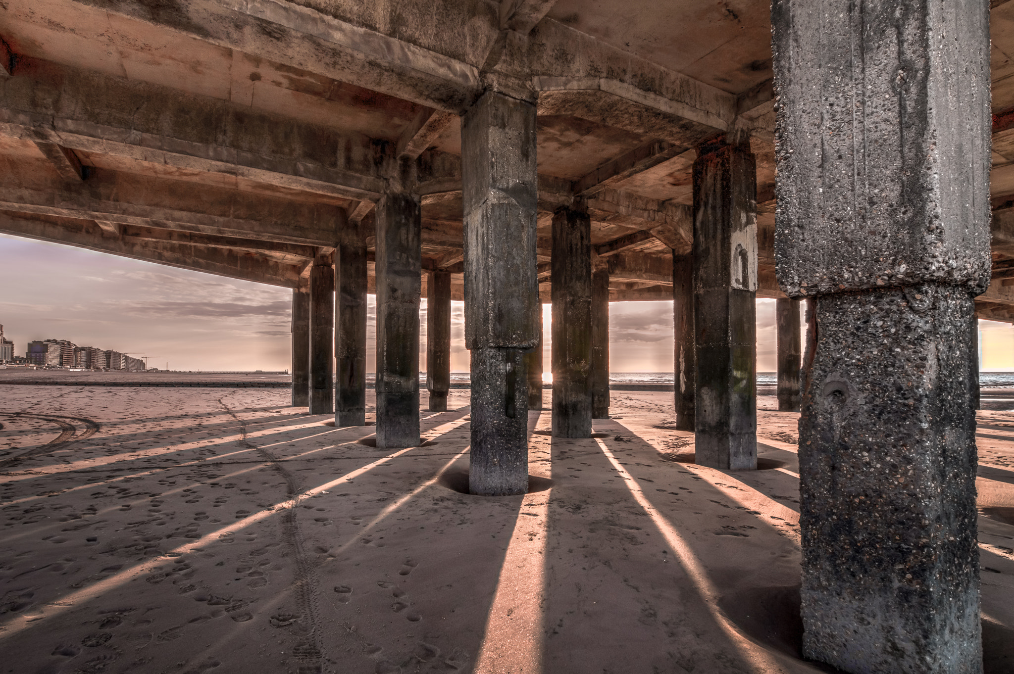 Nikon D3200 sample photo. Lightrays on the beach photography