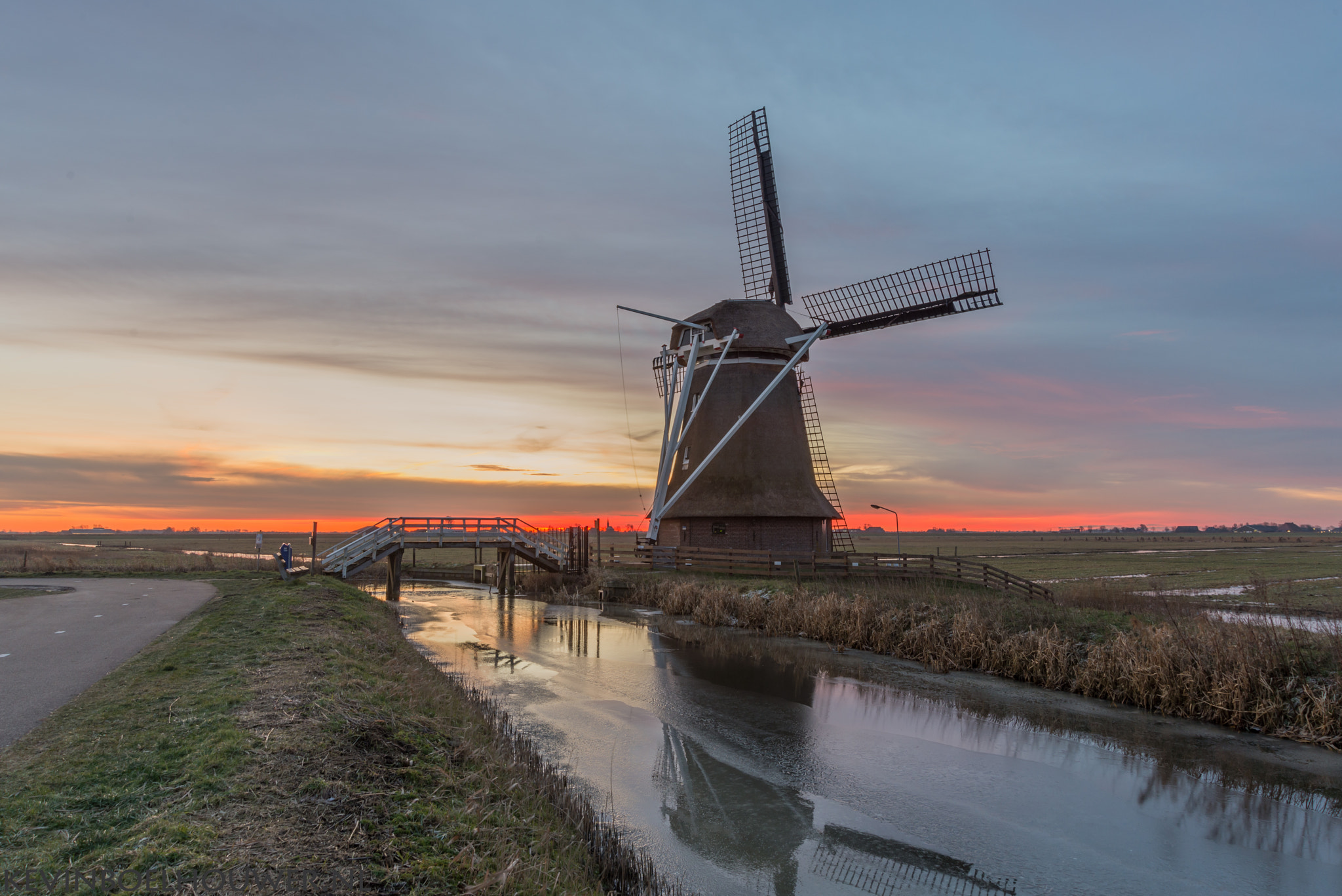 Nikon AF Nikkor 24-85mm F2.8-4D IF sample photo. Hempenserpoldermolen photography