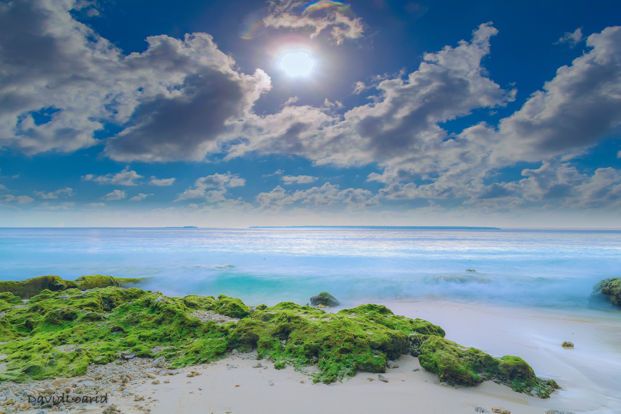 Sony a7R II + Sony Vario-Tessar T* FE 16-35mm F4 ZA OSS sample photo. Beach photography