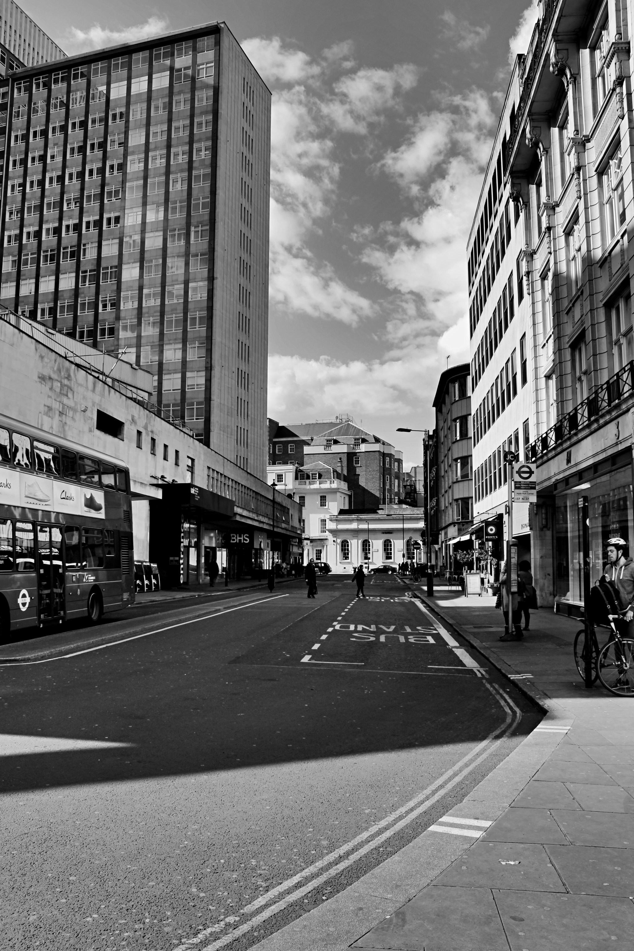 Canon EF-S 18-55mm F3.5-5.6 III sample photo. Oxford circus photography