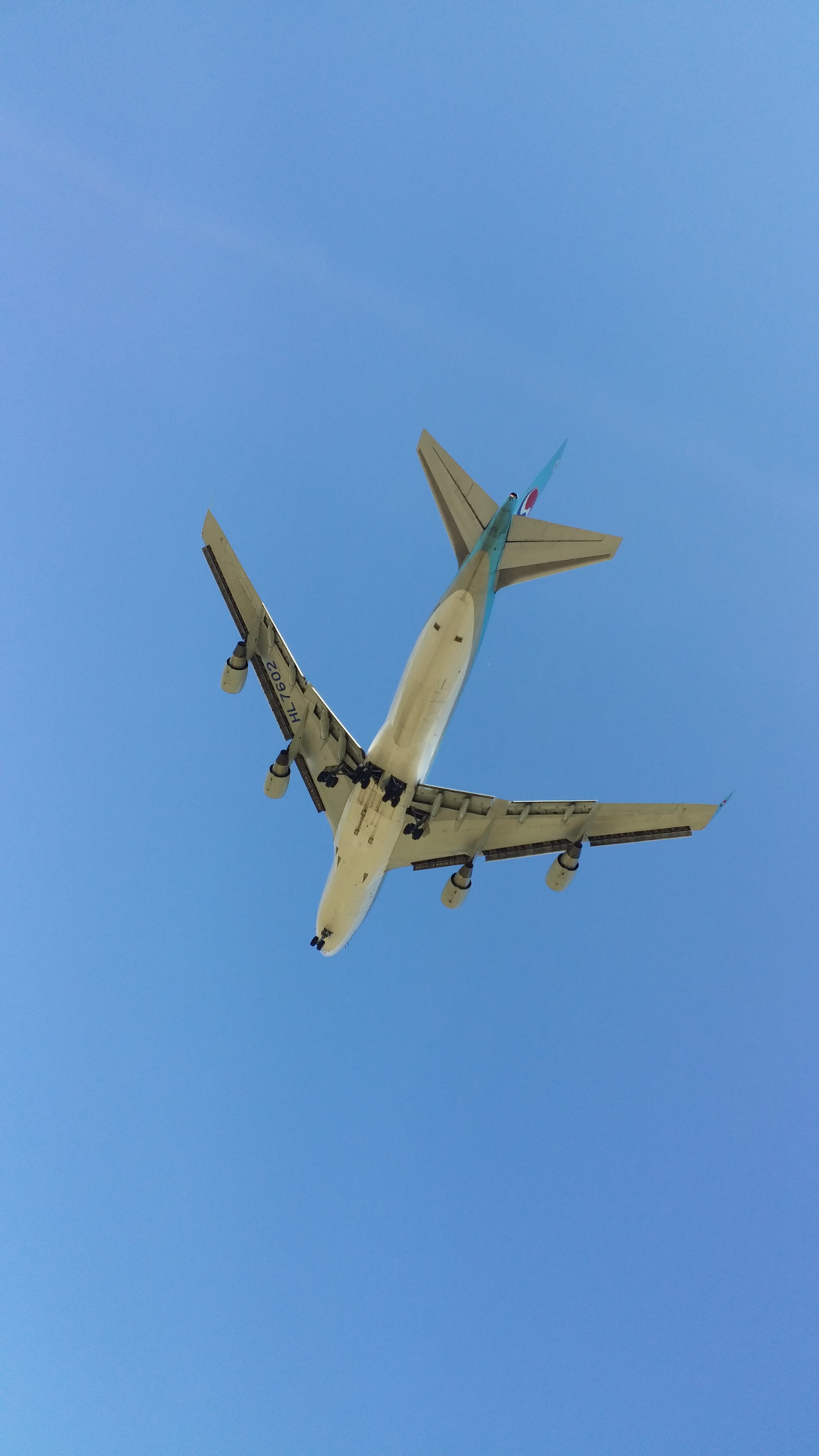 Samsung Galaxy S4 LTE-A sample photo. Korean air boeing 747 landing photography