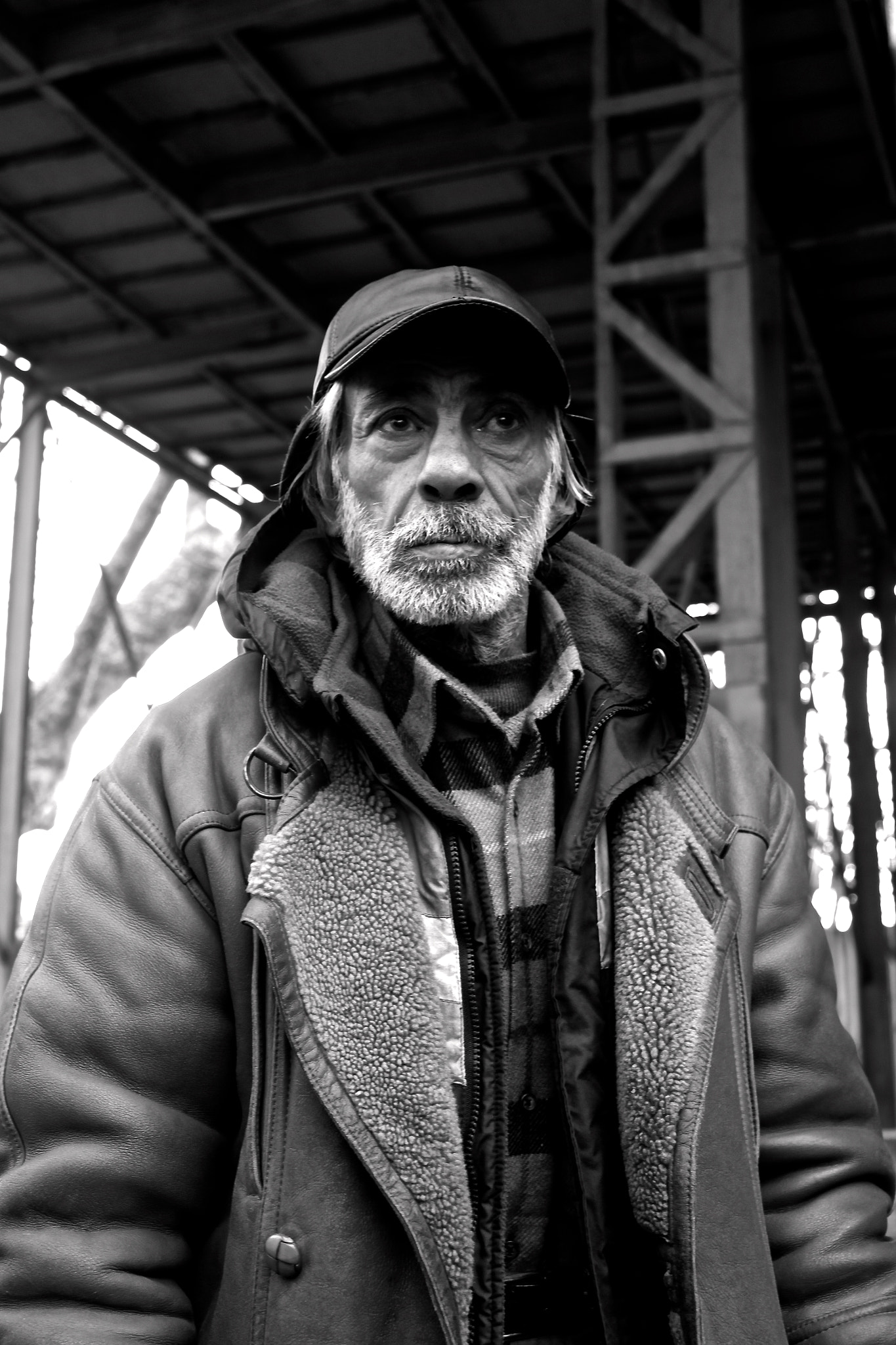 Canon EOS 500D (EOS Rebel T1i / EOS Kiss X3) sample photo. Cool man - portrait photography