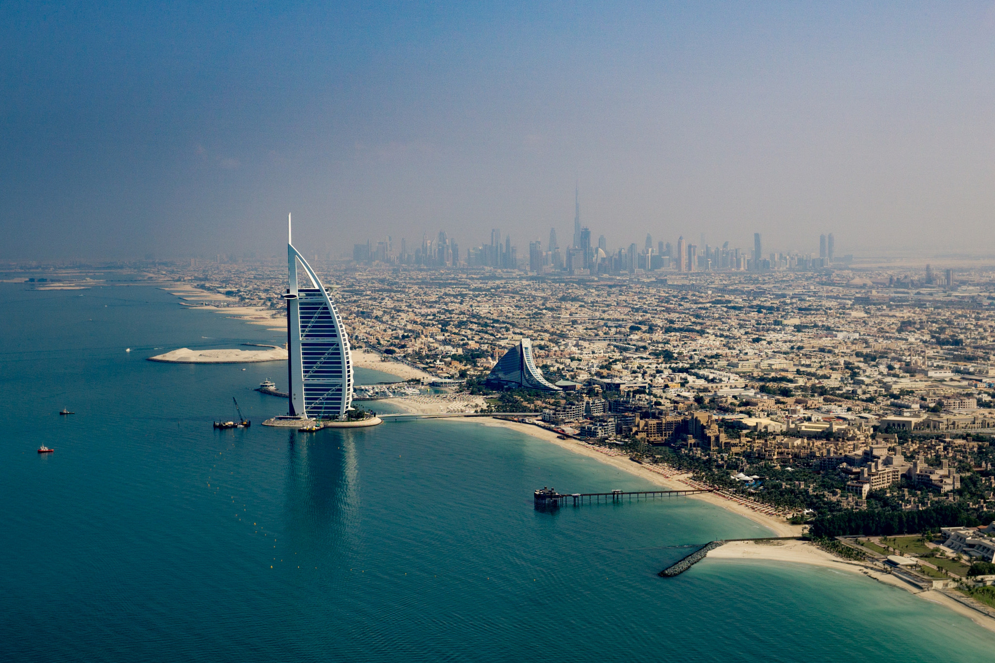 Sony Sonnar T* E 24mm F1.8 ZA sample photo. Dubai and the burj al arab photography