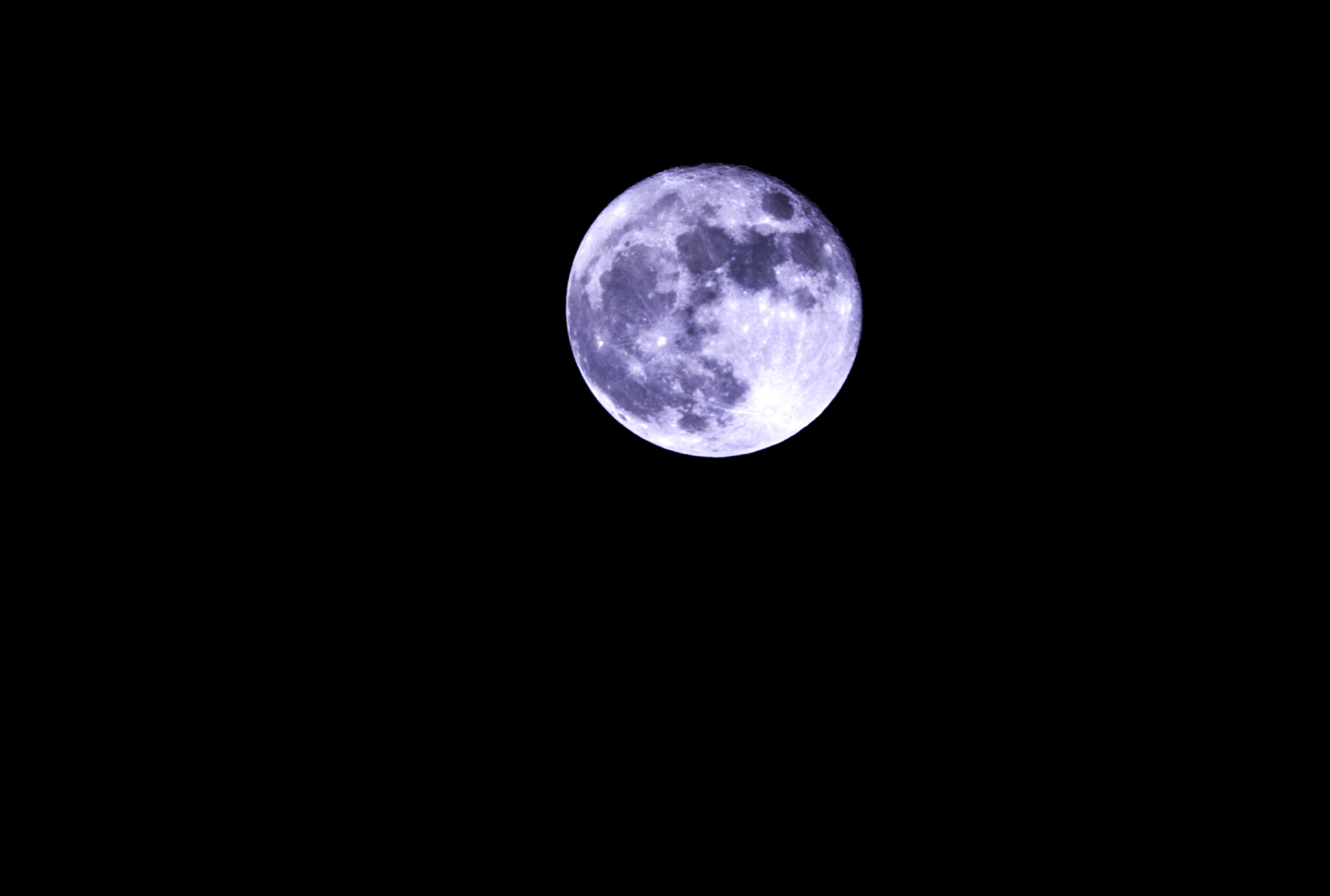 Canon EOS 700D (EOS Rebel T5i / EOS Kiss X7i) + EF75-300mm f/4-5.6 sample photo. Moon photography