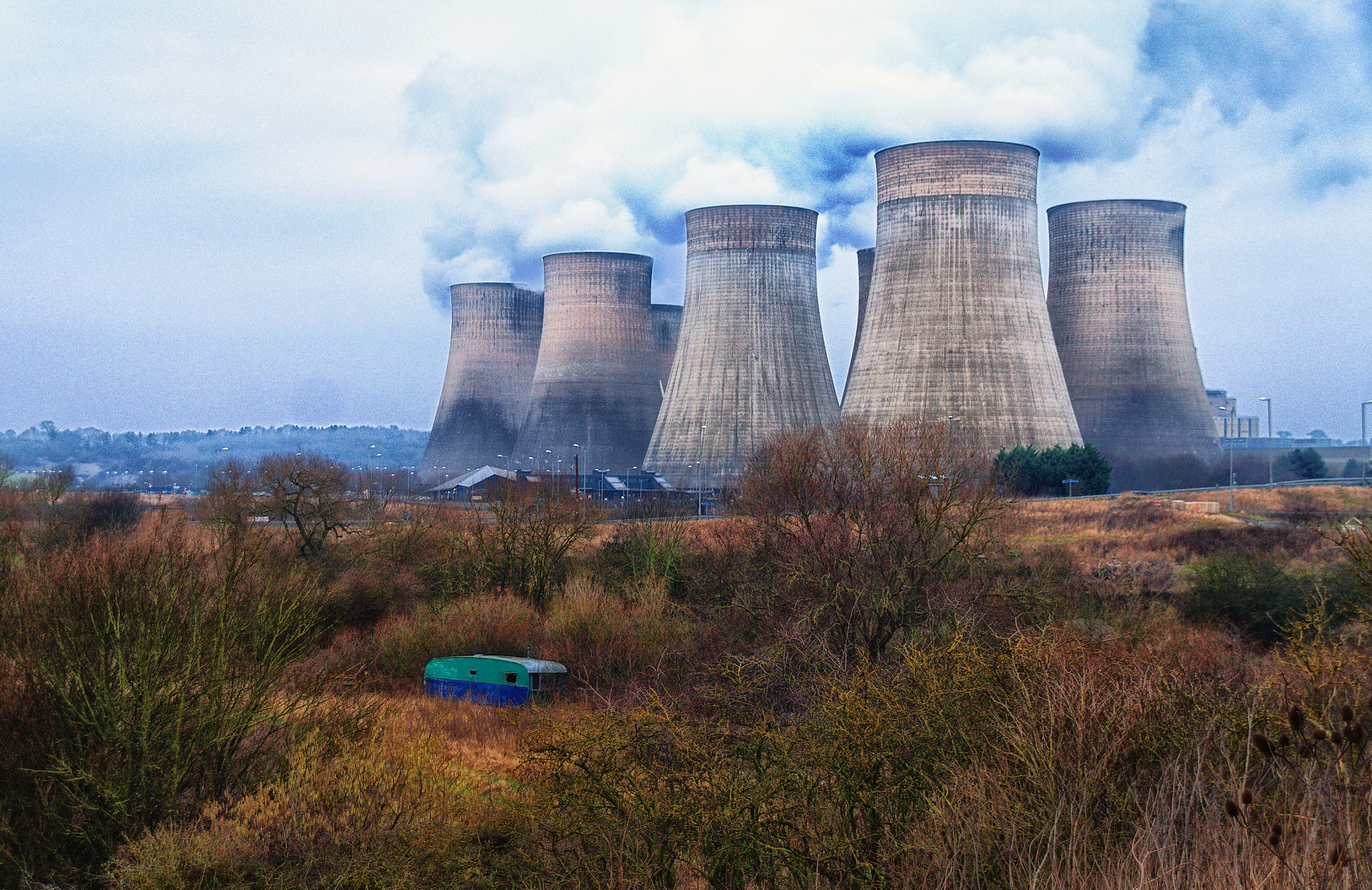 Tamron AF 28-105mm F4-5.6 [IF] sample photo. Caravan and cooling towers photography
