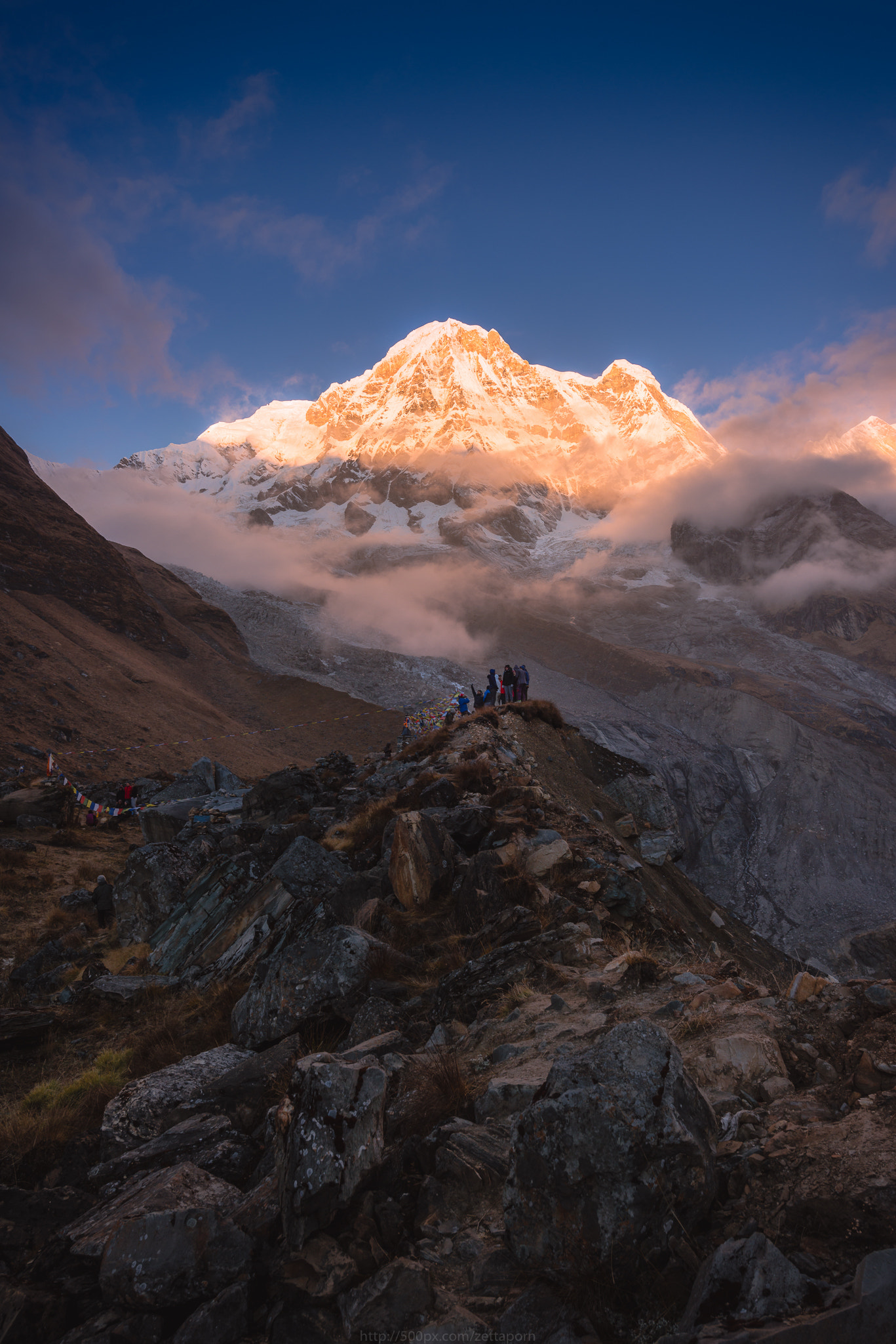 Nikon AF-S Nikkor 18-35mm F3.5-4.5G ED sample photo. Sunrise on annapurna photography