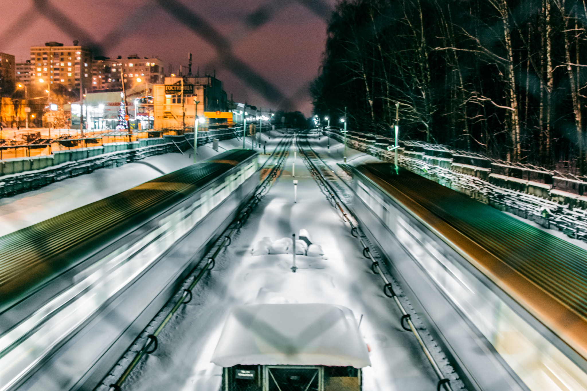 Nikon D7100 + Sigma 24-105mm F4 DG OS HSM Art sample photo. Missed the last train photography